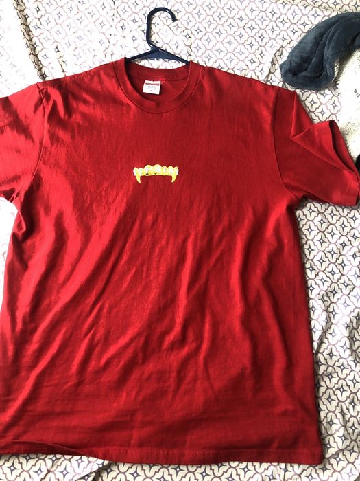 Fronts store tee supreme