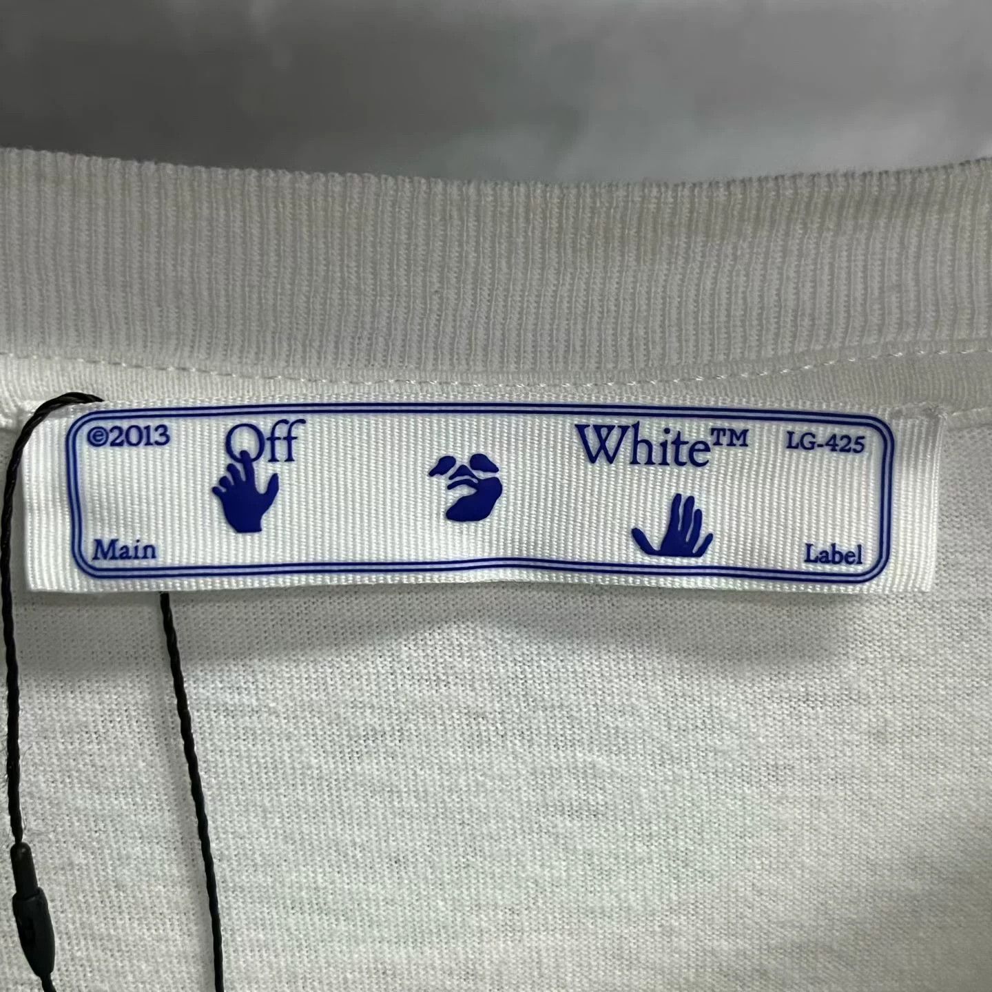 Off-White Off-White Printed White Hoodie XL Men Size US XL / EU 56 / 4 - 2 Thumbnail