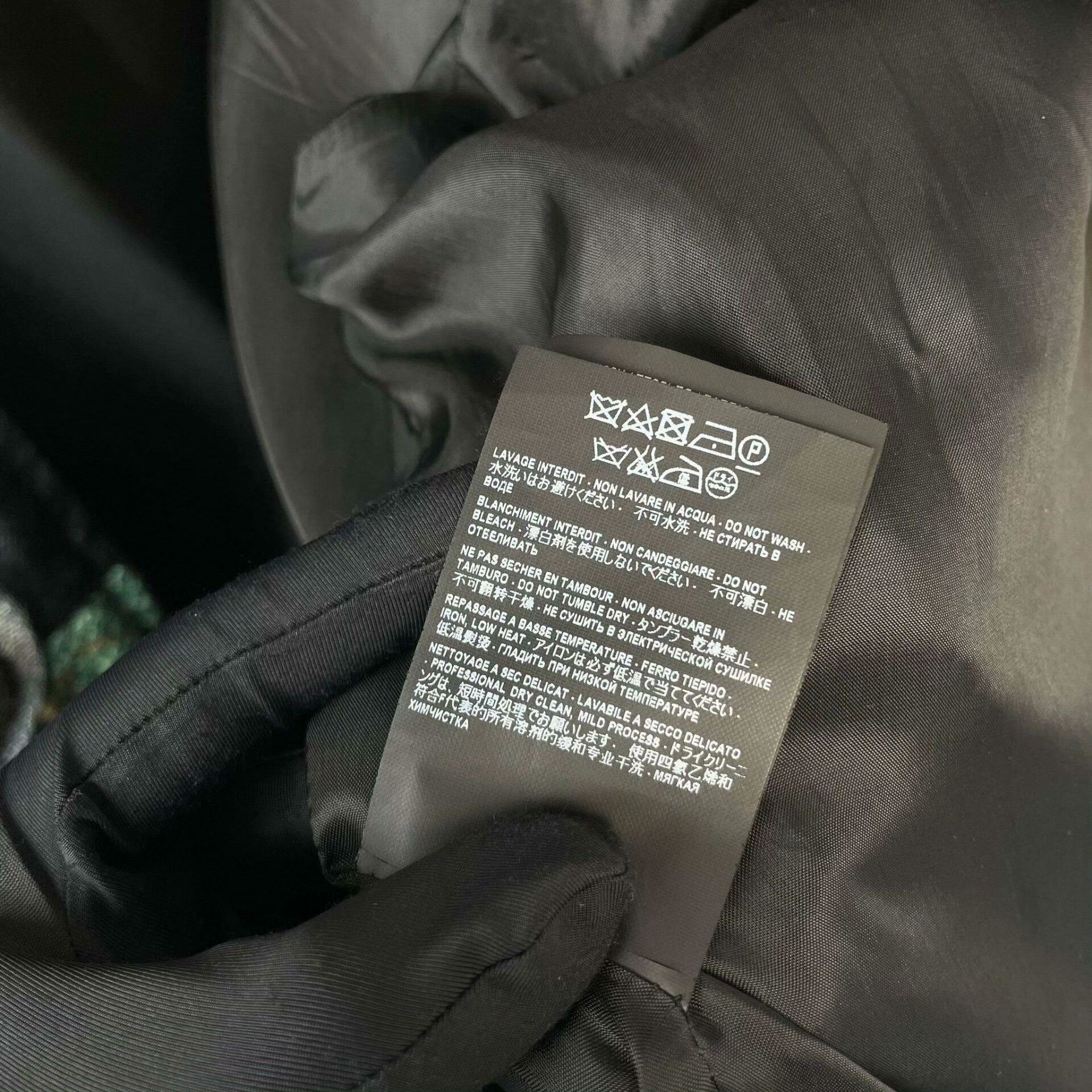 Saint Laurent Paris Saint Laurent Paris Black Light Jacket XL Men Size US M / EU 48-50 / 2 - 7 Thumbnail