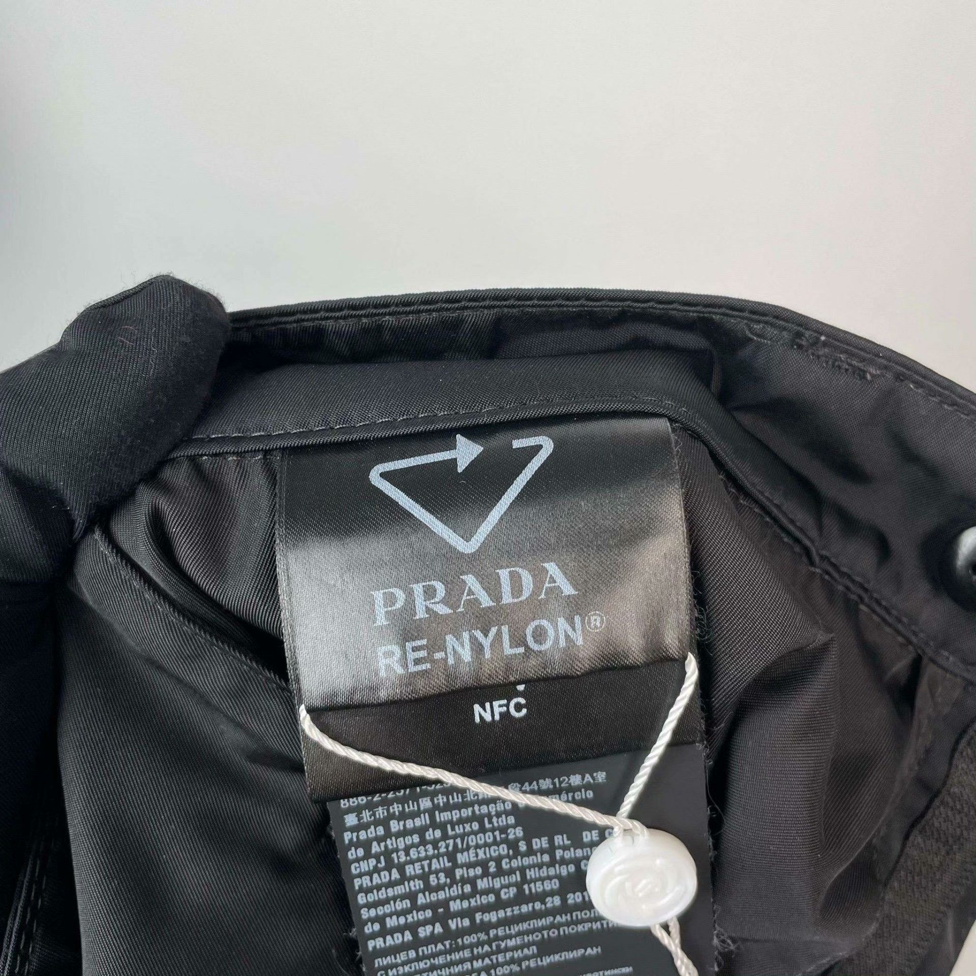 Prada Prada Black Casual Pants 23 Men Size US 32 / EU 48 - 4 Thumbnail