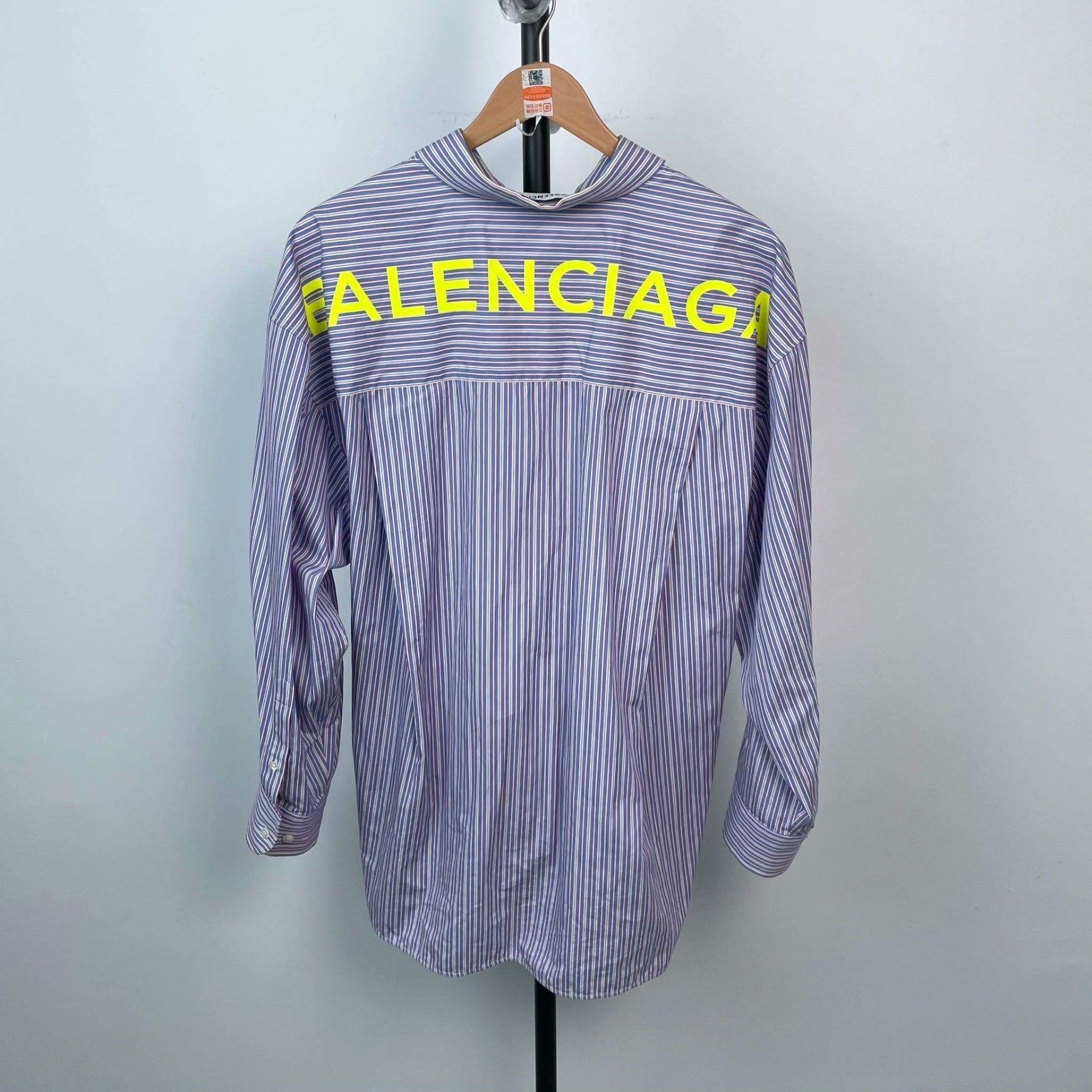 Balenciaga Balenciaga Striped Blue Shirt L Men Size US L / EU 52-54 / 3 - 2 Thumbnail