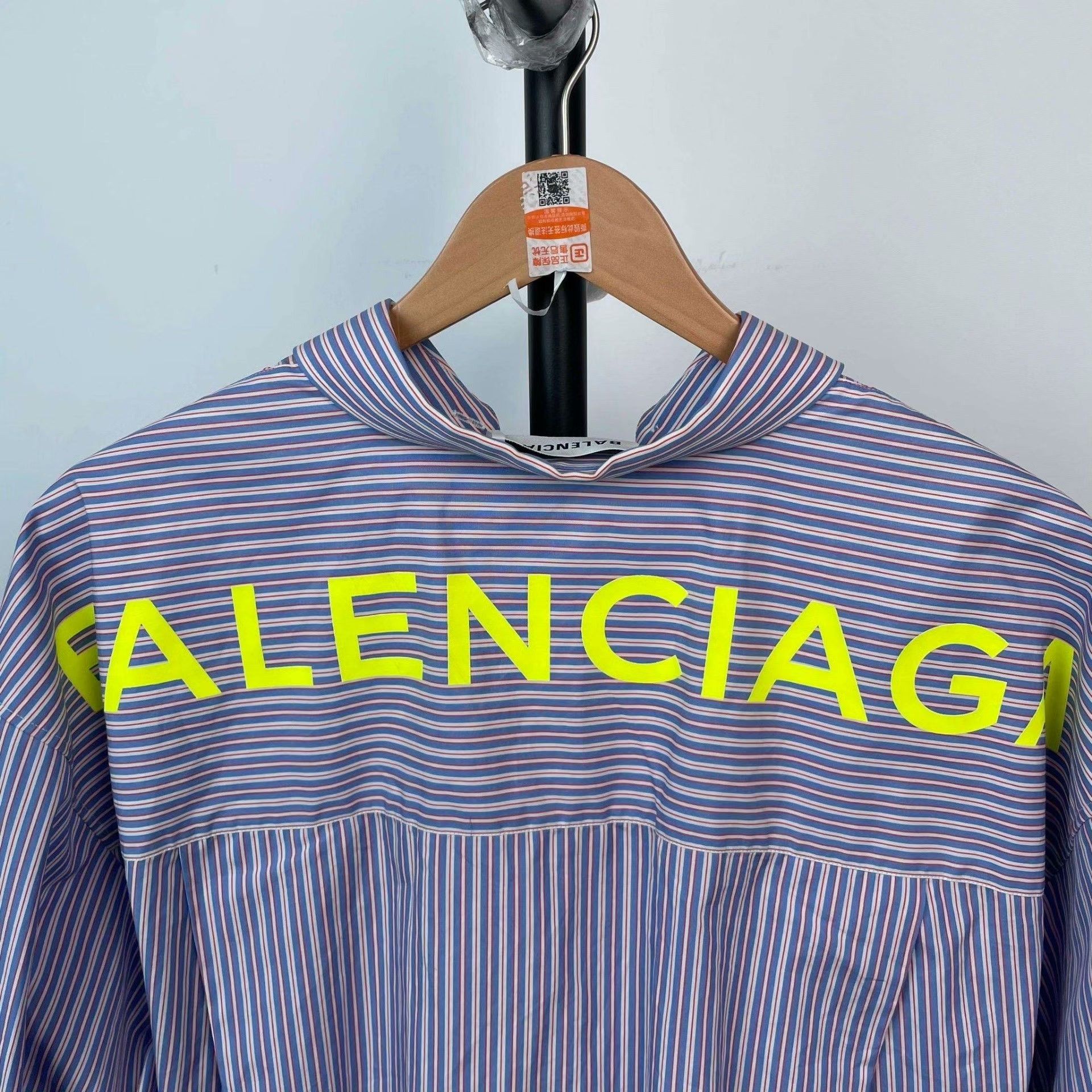 Balenciaga Balenciaga Striped Blue Shirt L Men Size US L / EU 52-54 / 3 - 7 Thumbnail