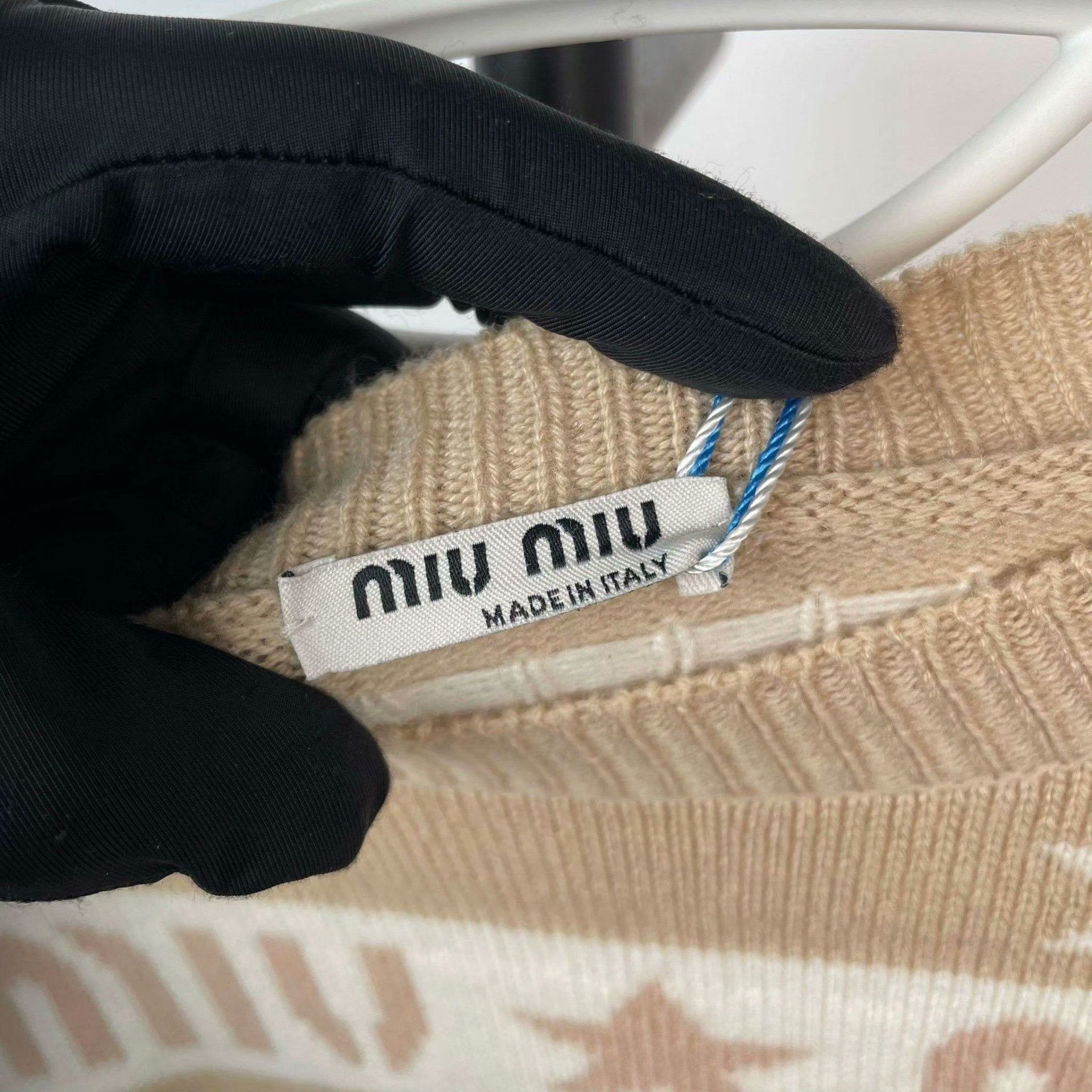 Miu Miu Miu Miu Knit Beige Sweater 36 Women Size S / US 4 / IT 40 - 3 Thumbnail
