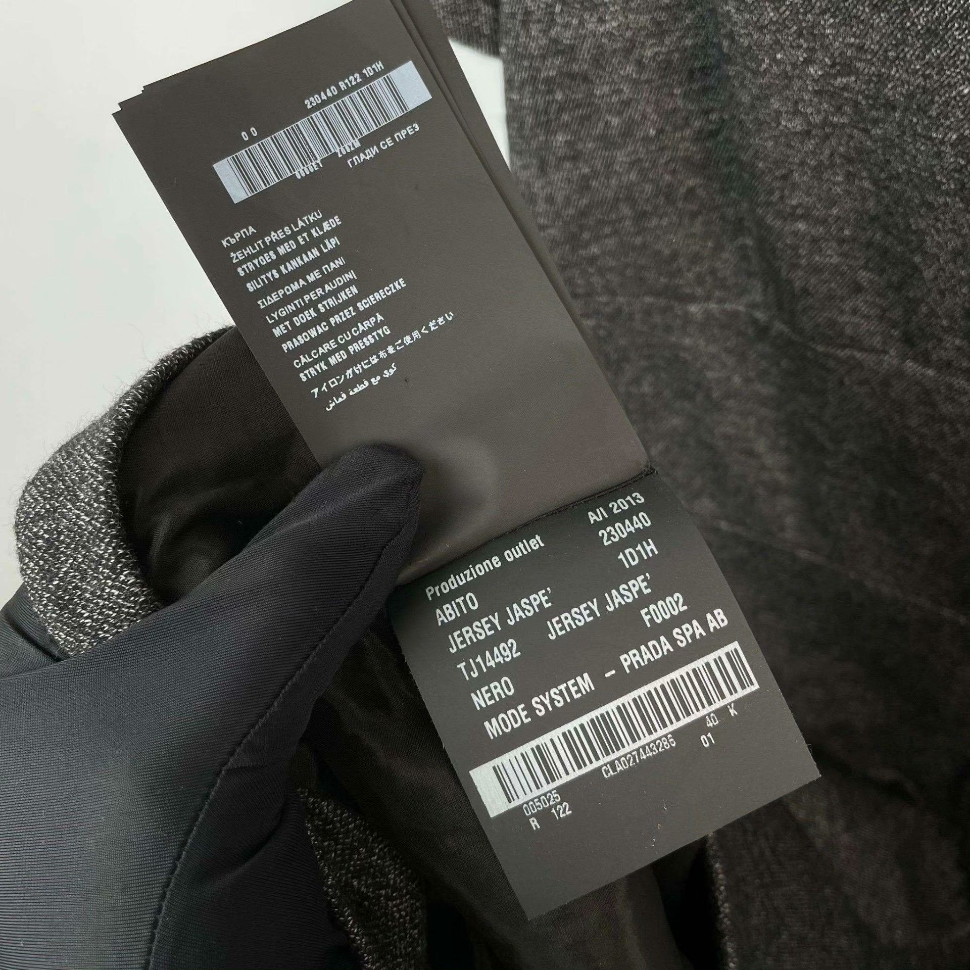 Prada Prada Dress 24 Women Size XS / US 0-2 / IT 36-38 - 5 Thumbnail
