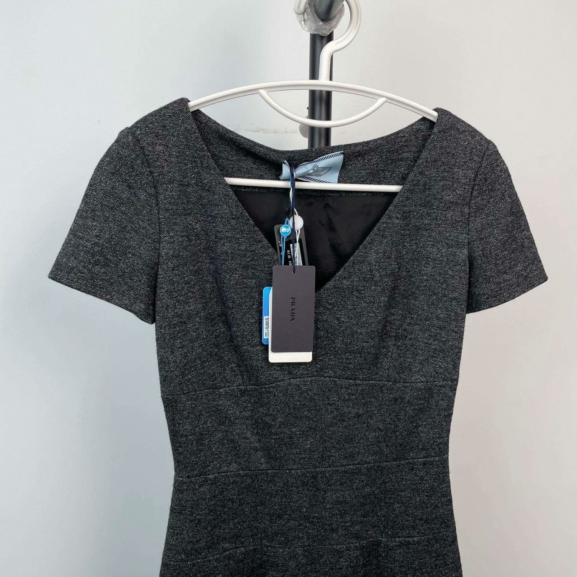 Prada Prada Dress 24 Women Size XS / US 0-2 / IT 36-38 - 7 Thumbnail