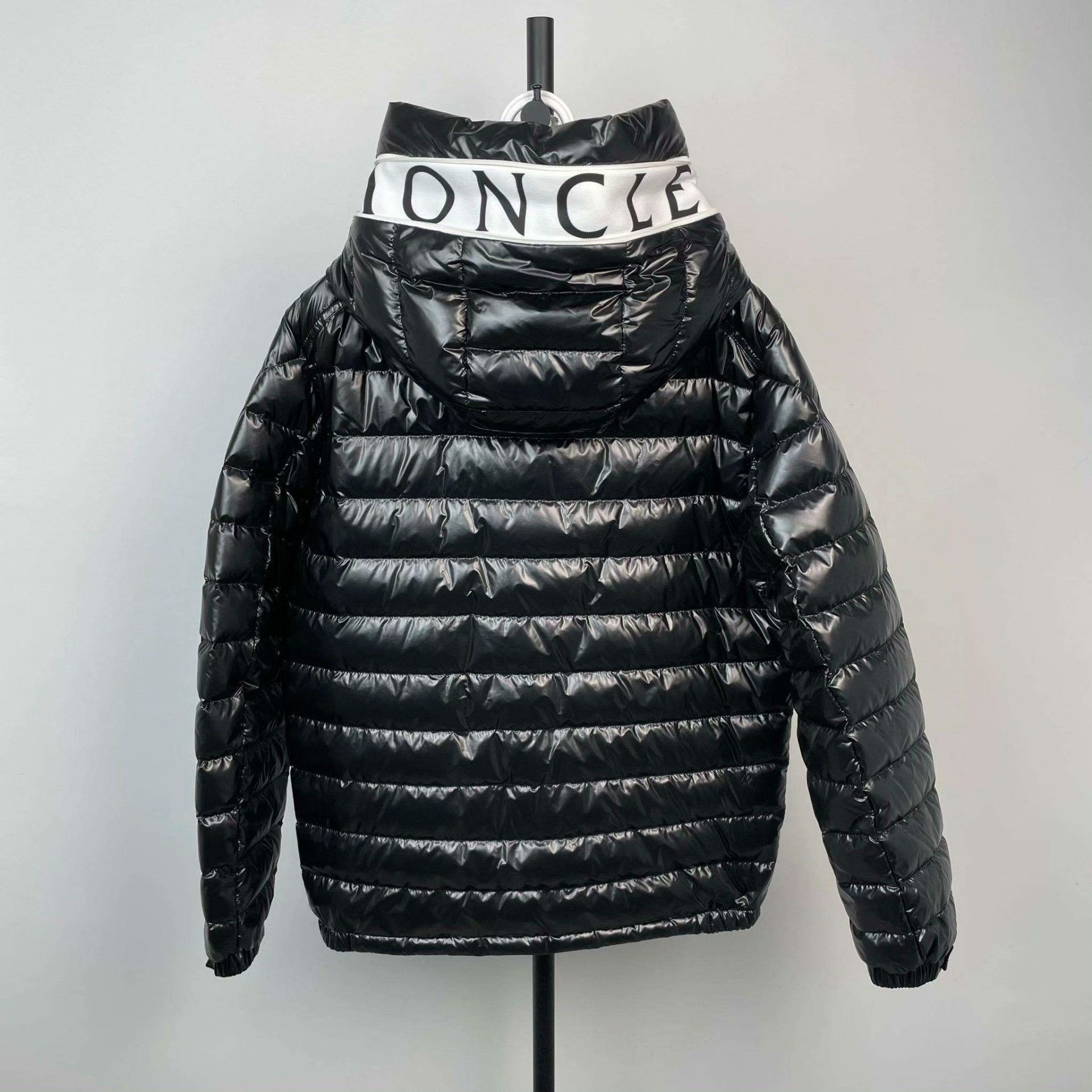 Moncler Moncler Down Heavy Coat 24 Men Size US XS / EU 42 / 0 - 2 Thumbnail