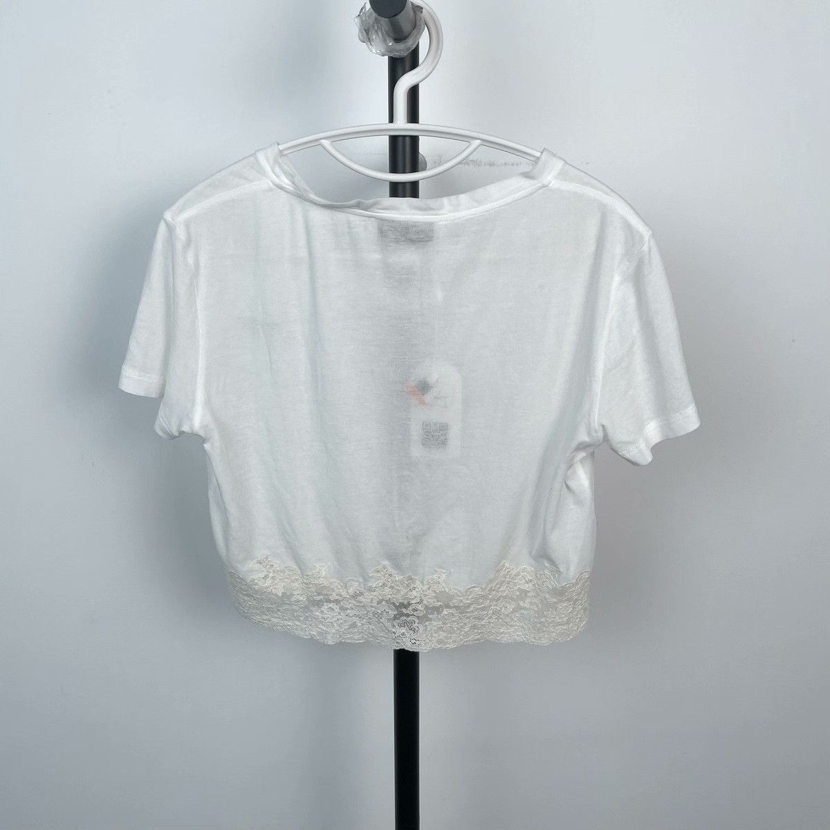 Miu Miu Miu Miu White T-Shirt M Women Size M / US 6-8 / IT 42-44 - 2 Thumbnail