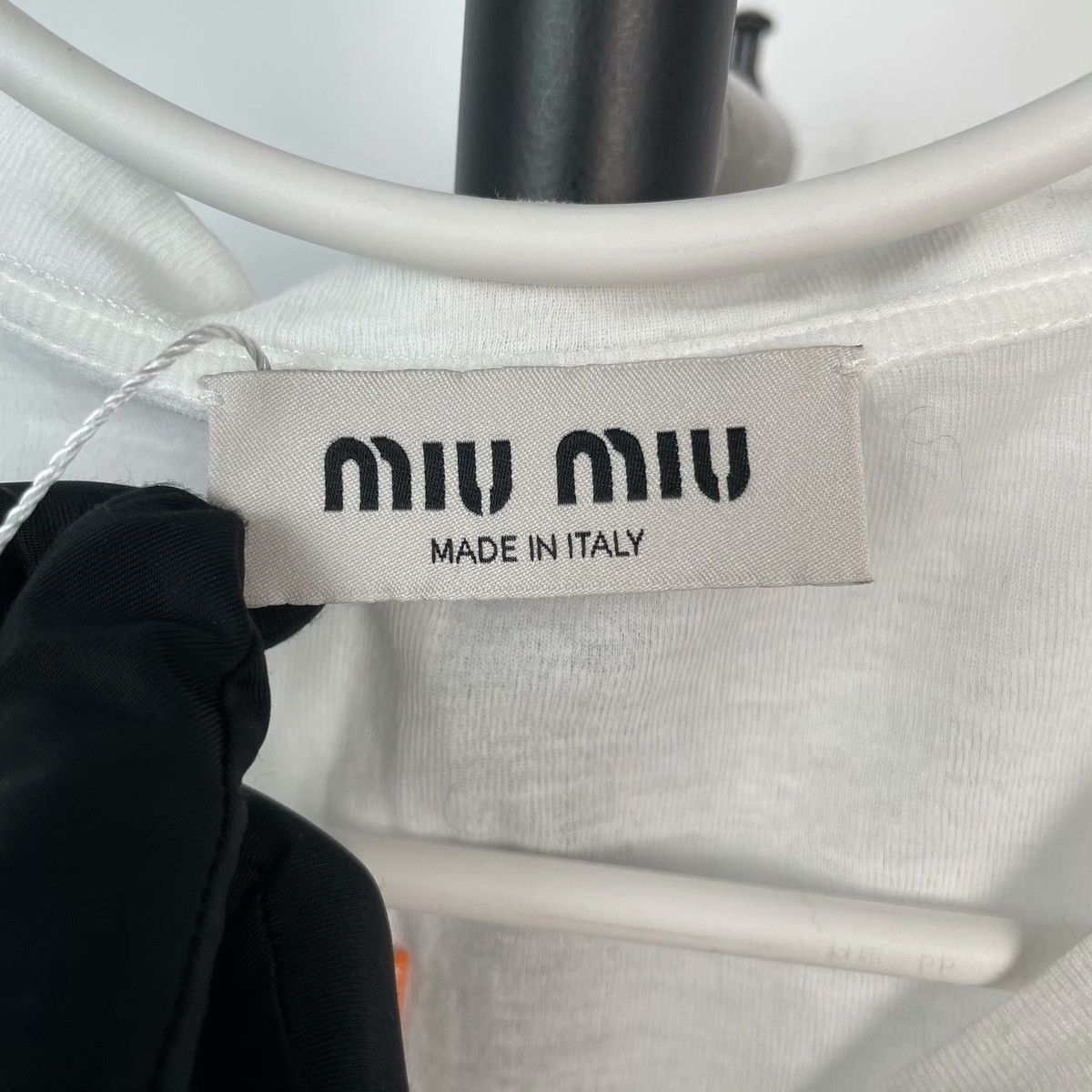 Miu Miu Miu Miu White T-Shirt M Women Size M / US 6-8 / IT 42-44 - 3 Thumbnail