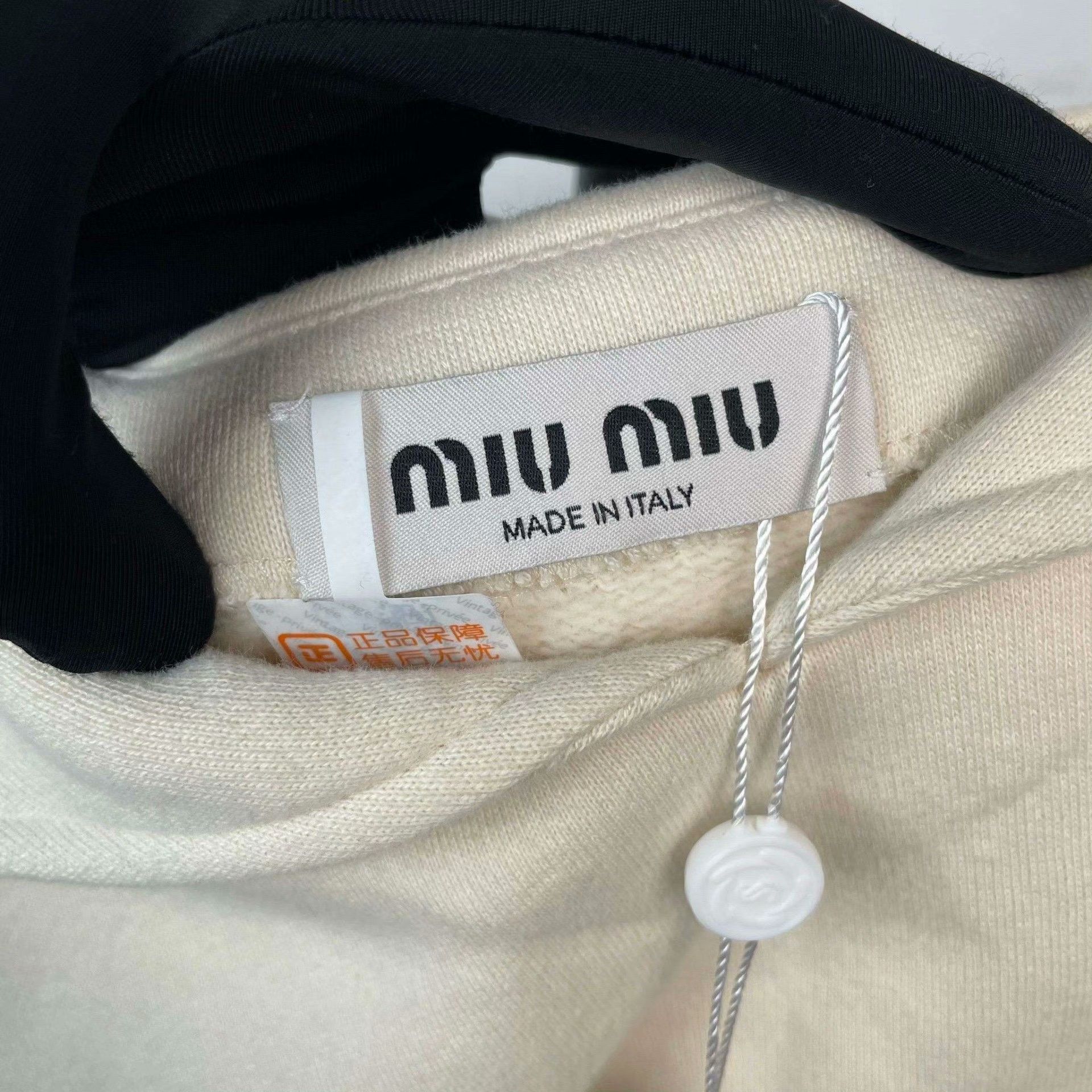 Miu Miu Miu Miu Knit White Tank Top XS Women Size XS / US 0-2 / IT 36-38 - 3 Thumbnail