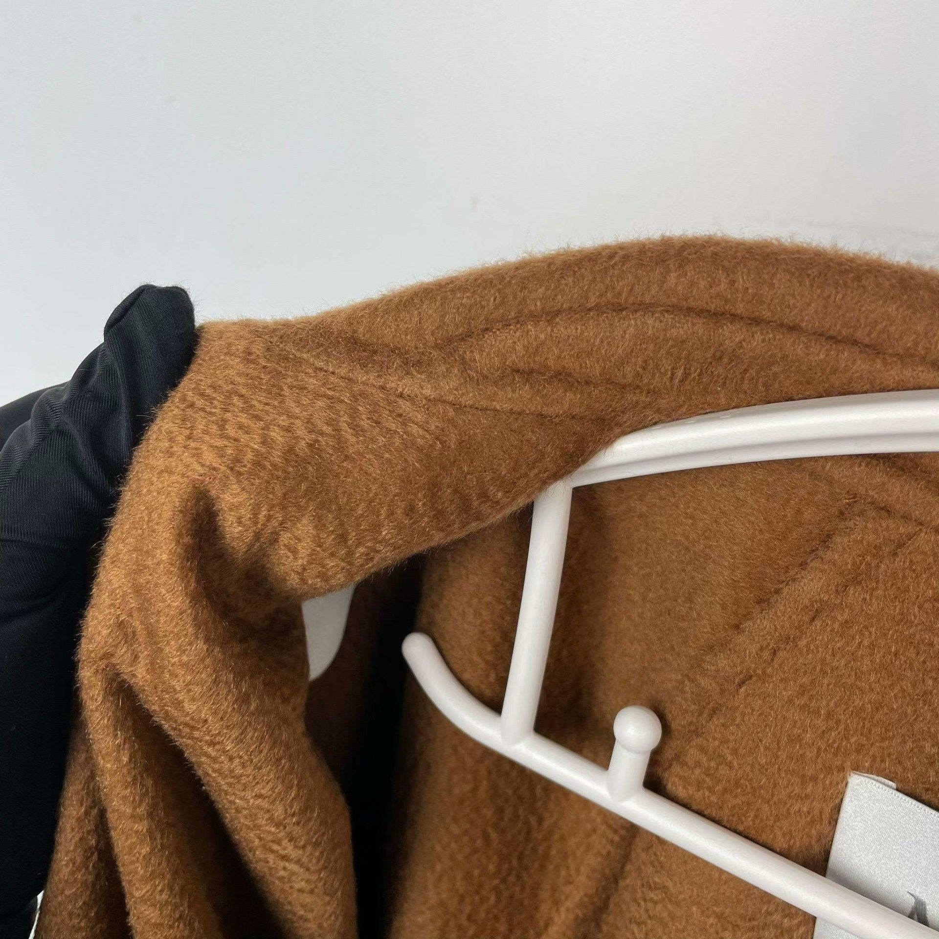 Max Mara Max Mara Brown Light Jacket 38 Men Size US S / EU 44-46 / 1 - 9 Thumbnail