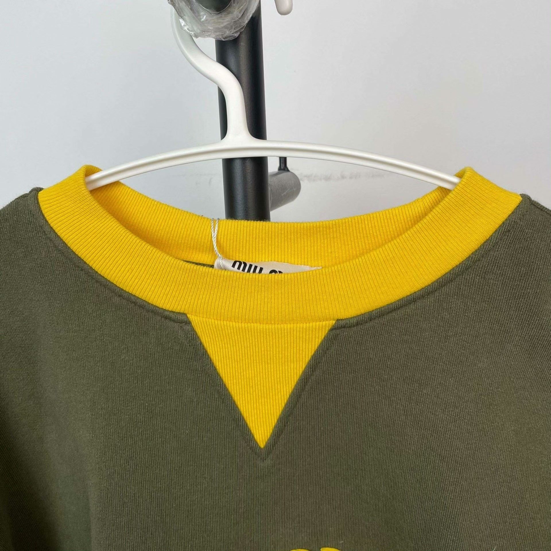 Miu Miu Miu Miu Green Hoodie M Women Size M / US 6-8 / IT 42-44 - 9 Thumbnail