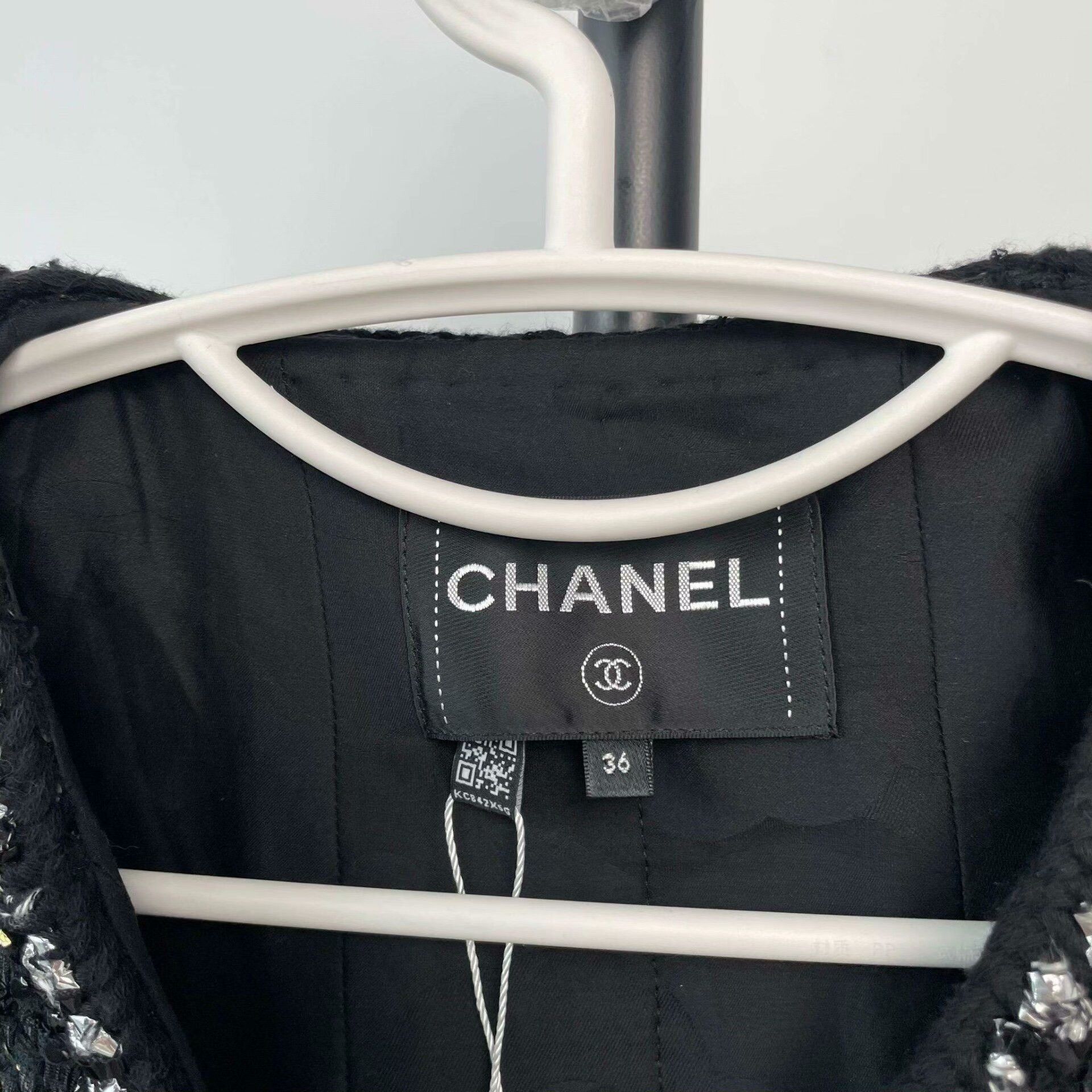 Chanel Chanel Black Light Jacket 36 Men Size US S / EU 44-46 / 1 - 3 Thumbnail