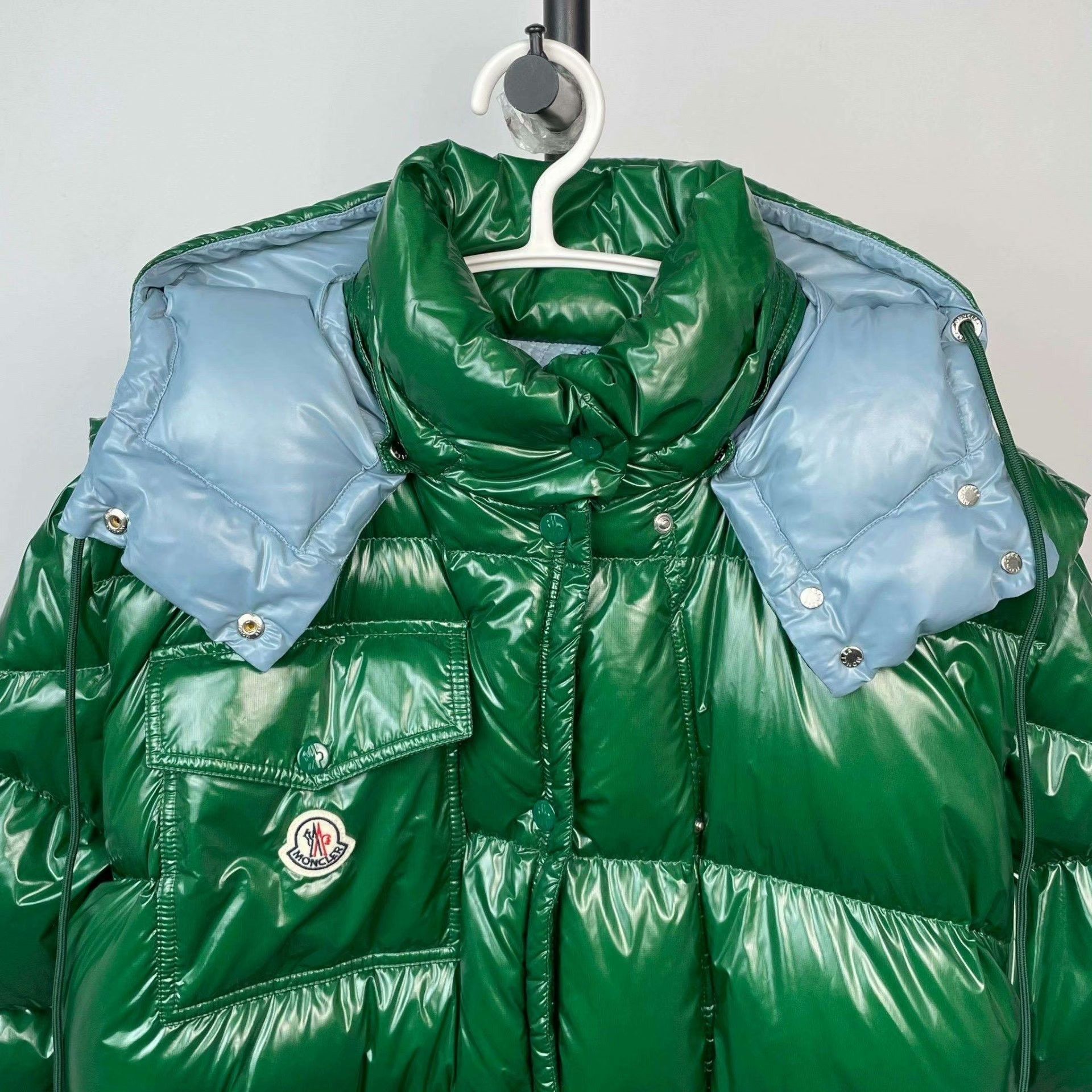 Moncler Moncler Down Green Down Jacket M Women Size M / US 6-8 / IT 42-44 - 9 Thumbnail