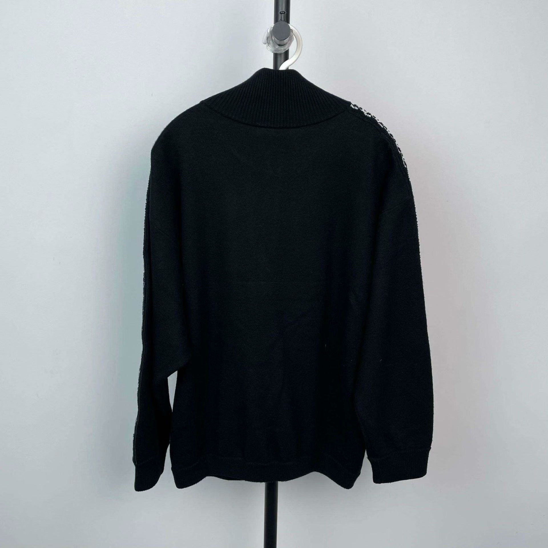 Chanel Chanel Black Sweater 40 Men Size US M / EU 48-50 / 2 - 2 Thumbnail