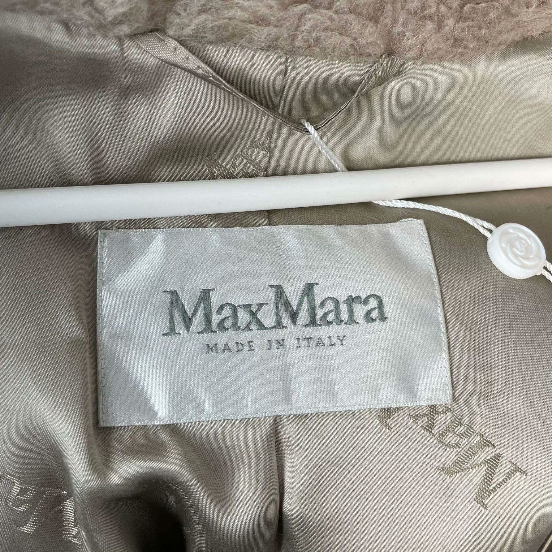 Max Mara Max Mara Beige Coat M Women Size M / US 6-8 / IT 42-44 - 3 Thumbnail