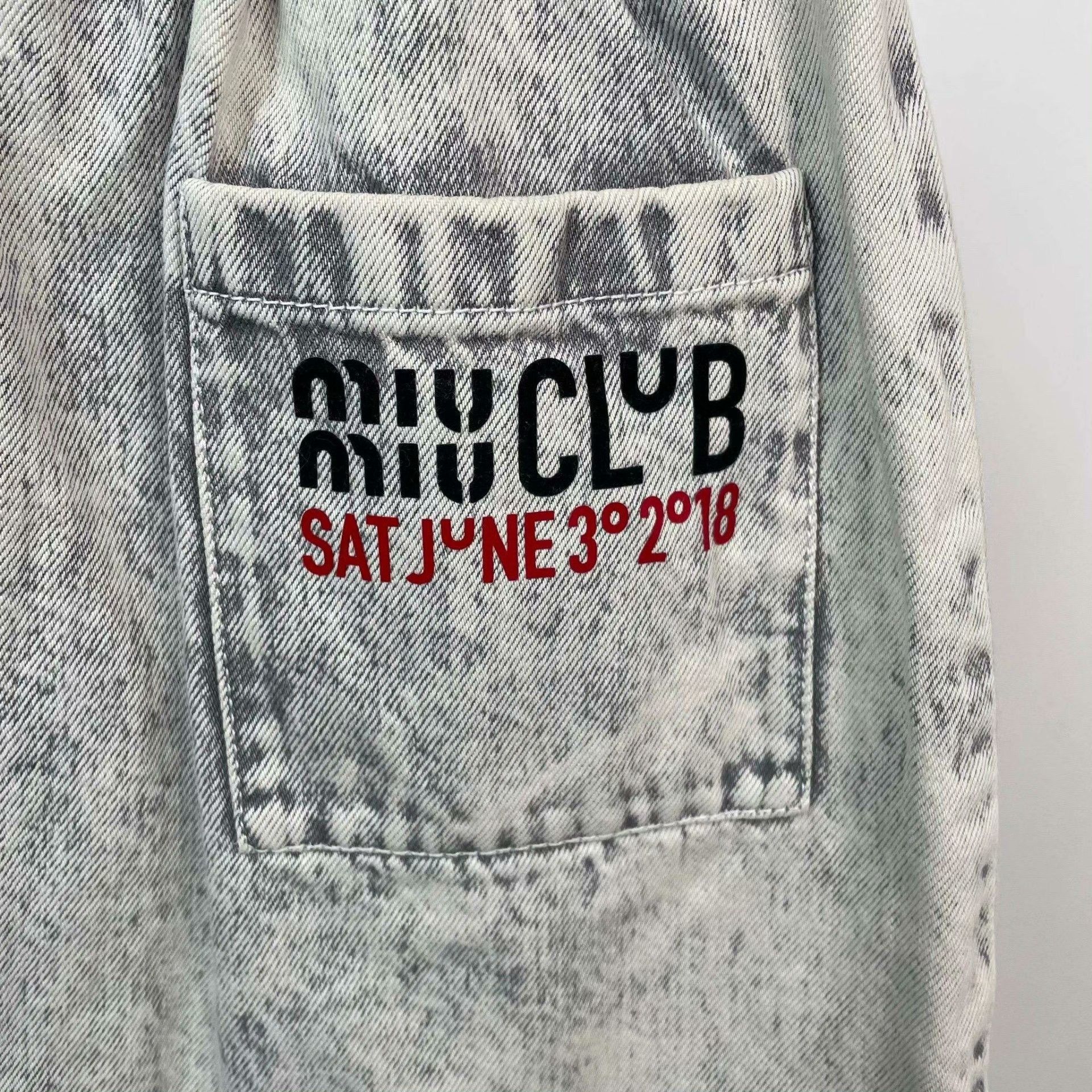 Miu Miu Miu Miu Denim Jeans S Women Size 26" / US 2 / IT 38 - 3 Thumbnail