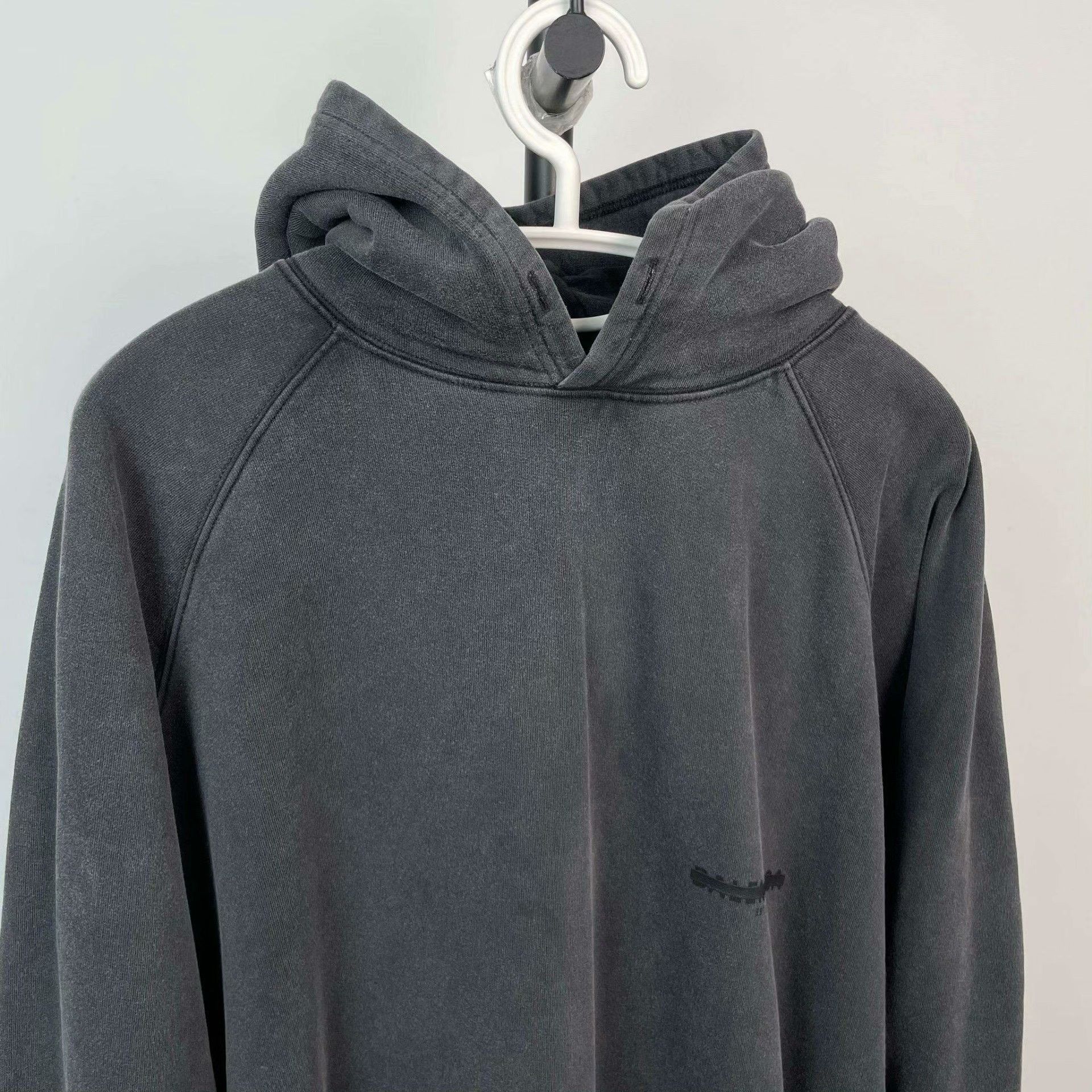 Balenciaga Balenciaga Gray Hoodie S Men Size US S / EU 44-46 / 1 - 9 Thumbnail