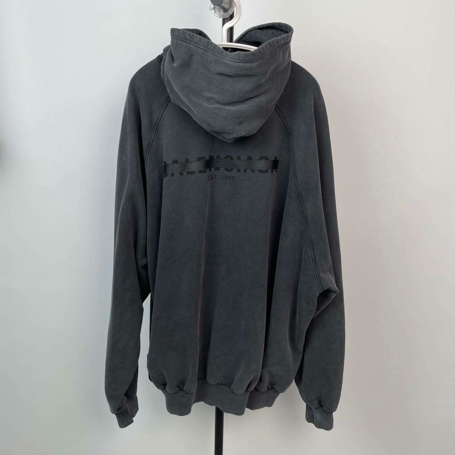 Balenciaga Balenciaga Gray Hoodie S Men Size US S / EU 44-46 / 1 - 2 Thumbnail
