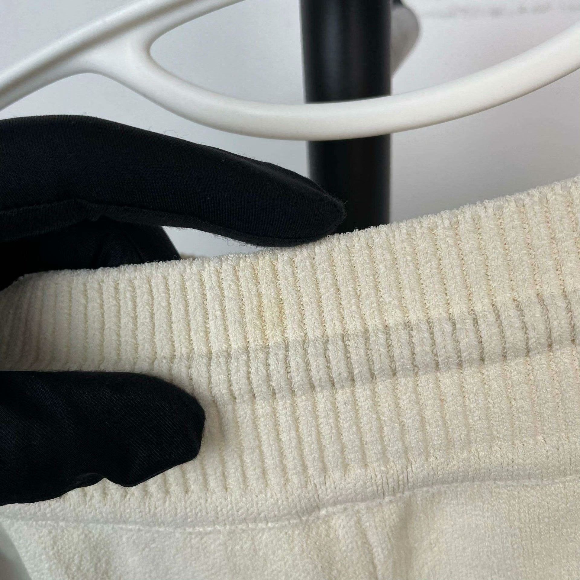 Gucci Gucci Collab White Shorts M Men Size US 32 / EU 48 - 8 Thumbnail