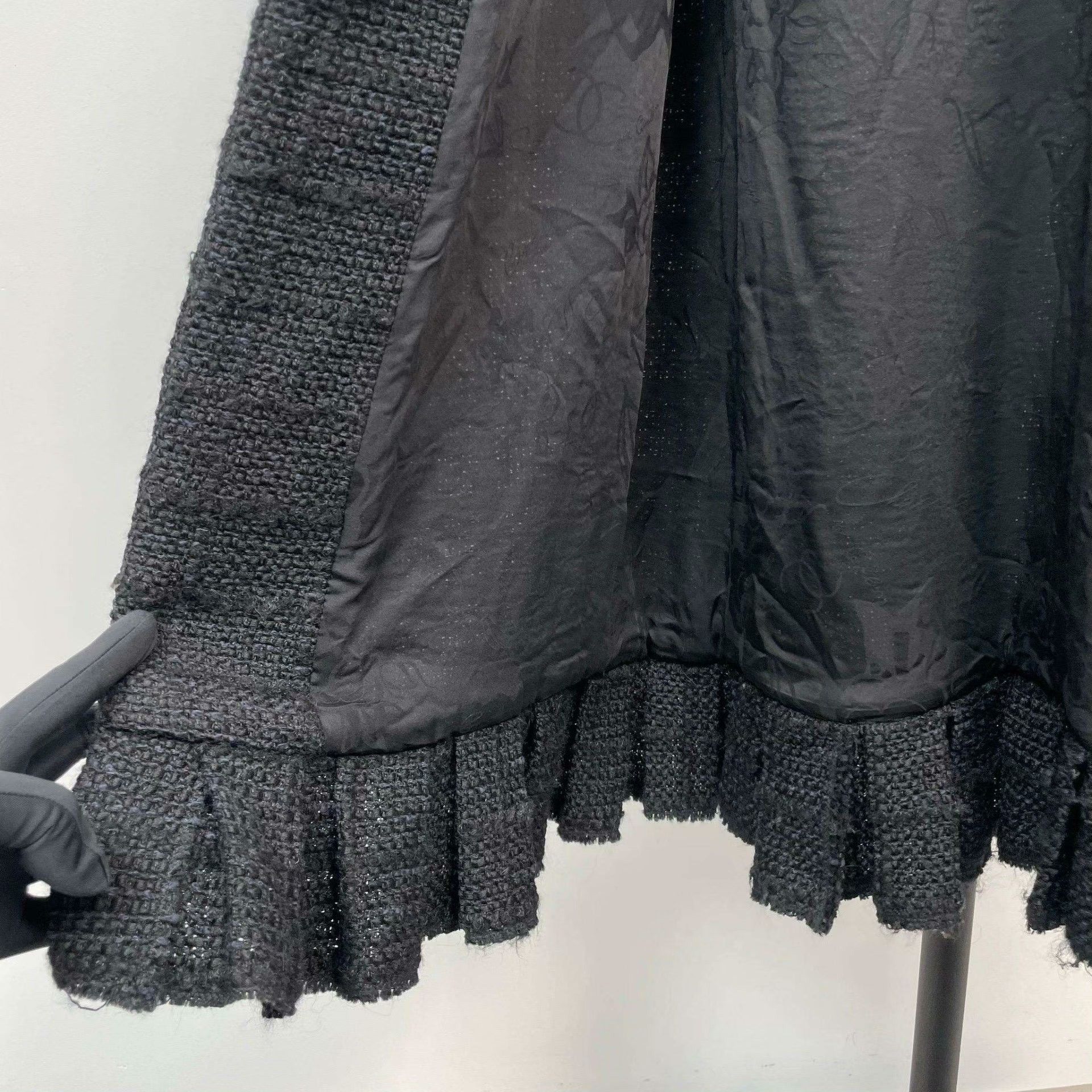Chanel Chanel Black Heavy Coat 38 Men Size US S / EU 44-46 / 1 - 9 Thumbnail
