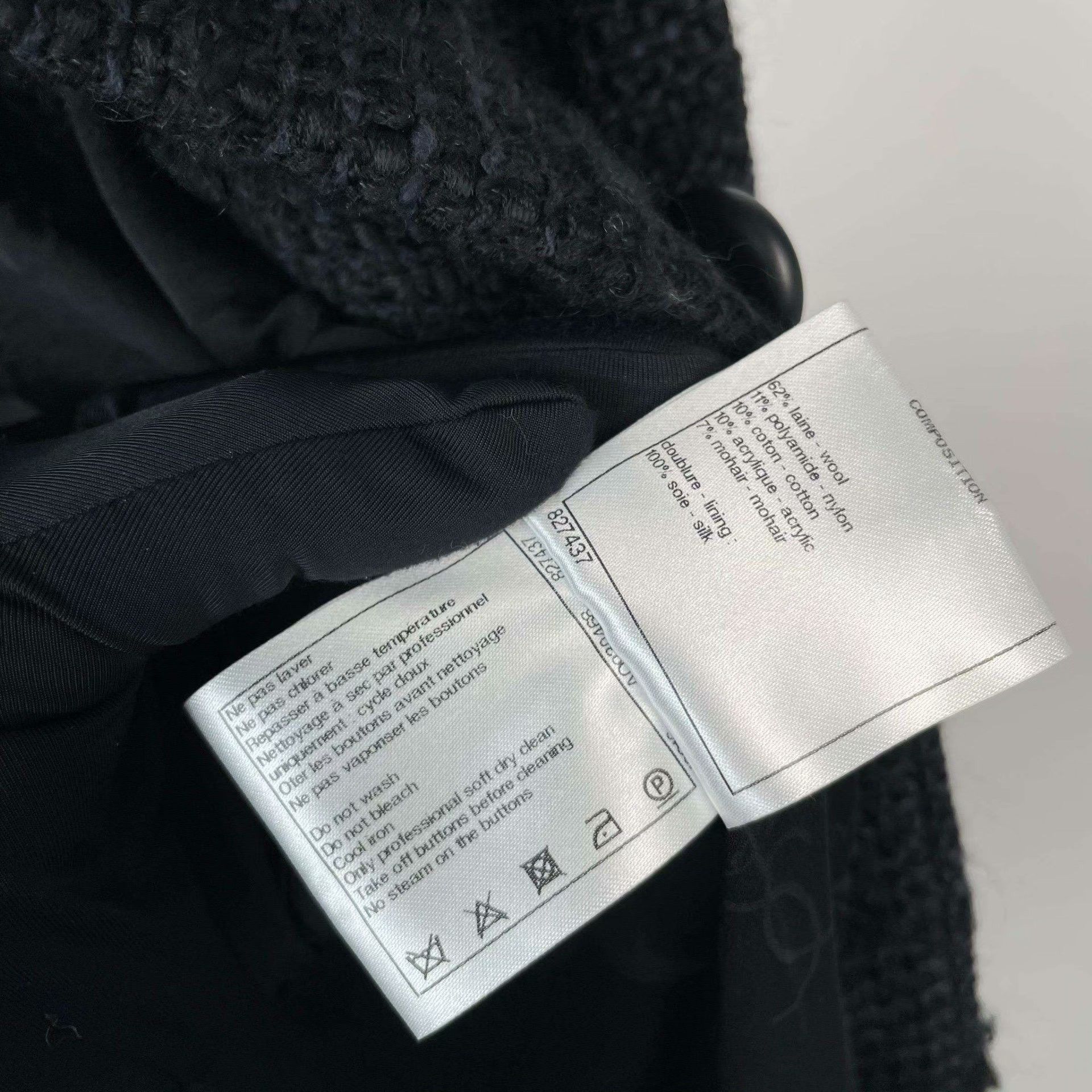 Chanel Chanel Black Heavy Coat 38 Men Size US S / EU 44-46 / 1 - 7 Thumbnail