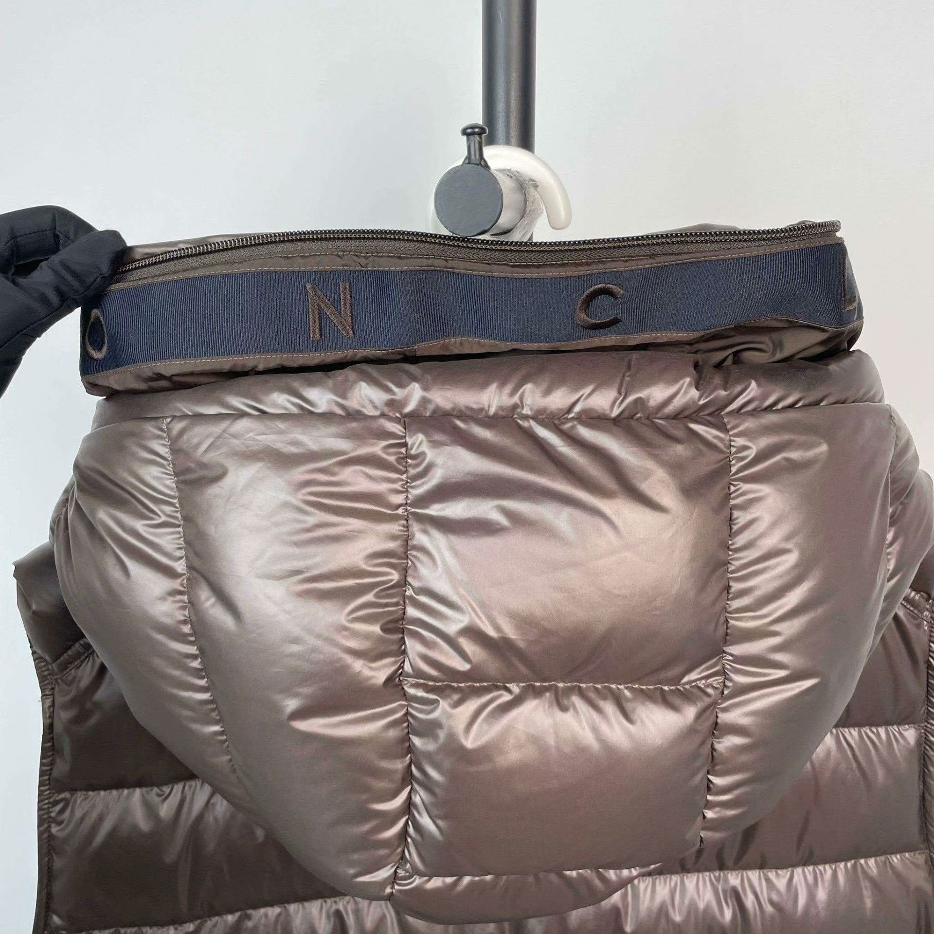 Moncler Moncler Down Down Jacket 5 Women Size XS / US 0-2 / IT 36-38 - 8 Thumbnail