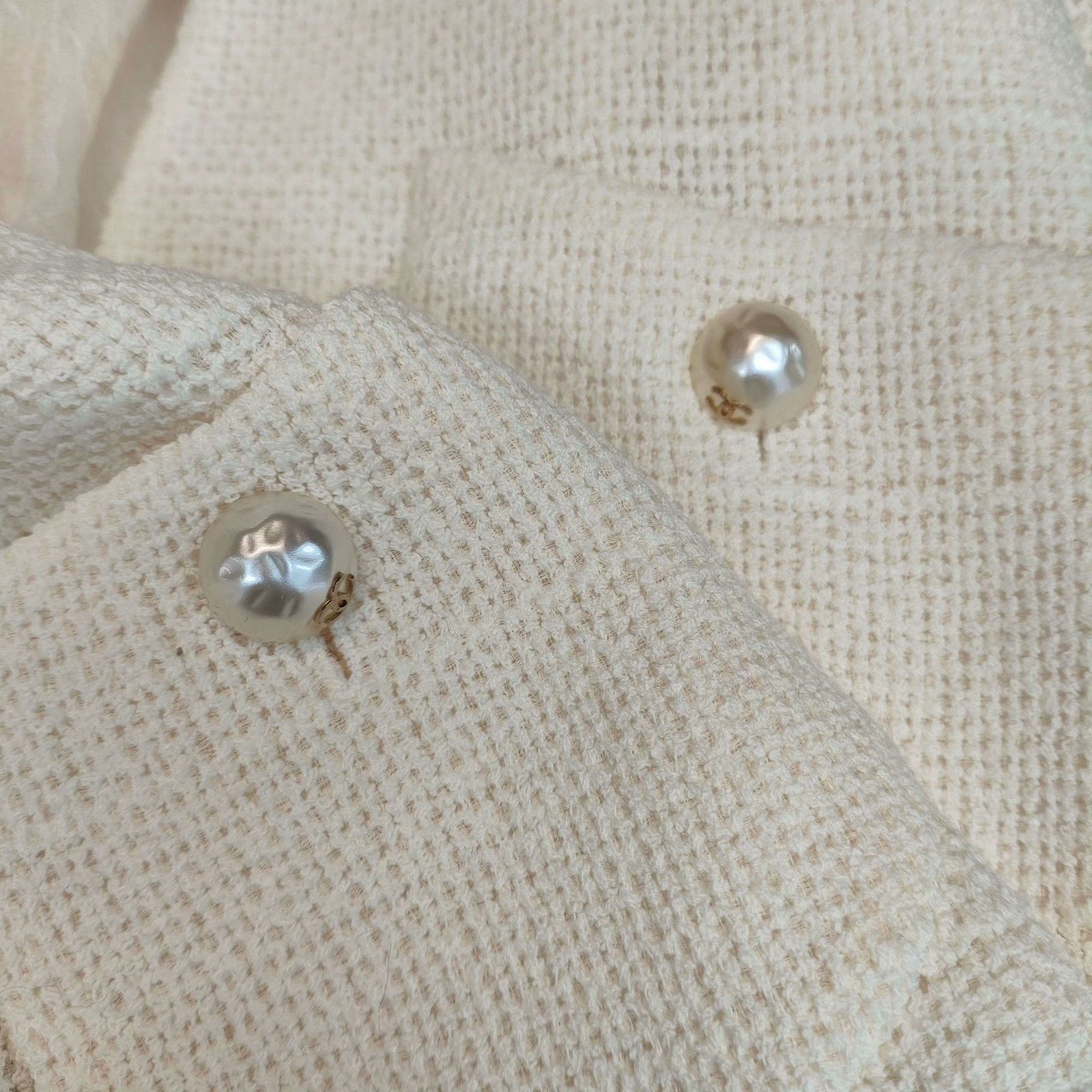 Chanel Chanel Silk White Jacket 34 Women Size XS / US 0-2 / IT 36-38 - 3 Thumbnail