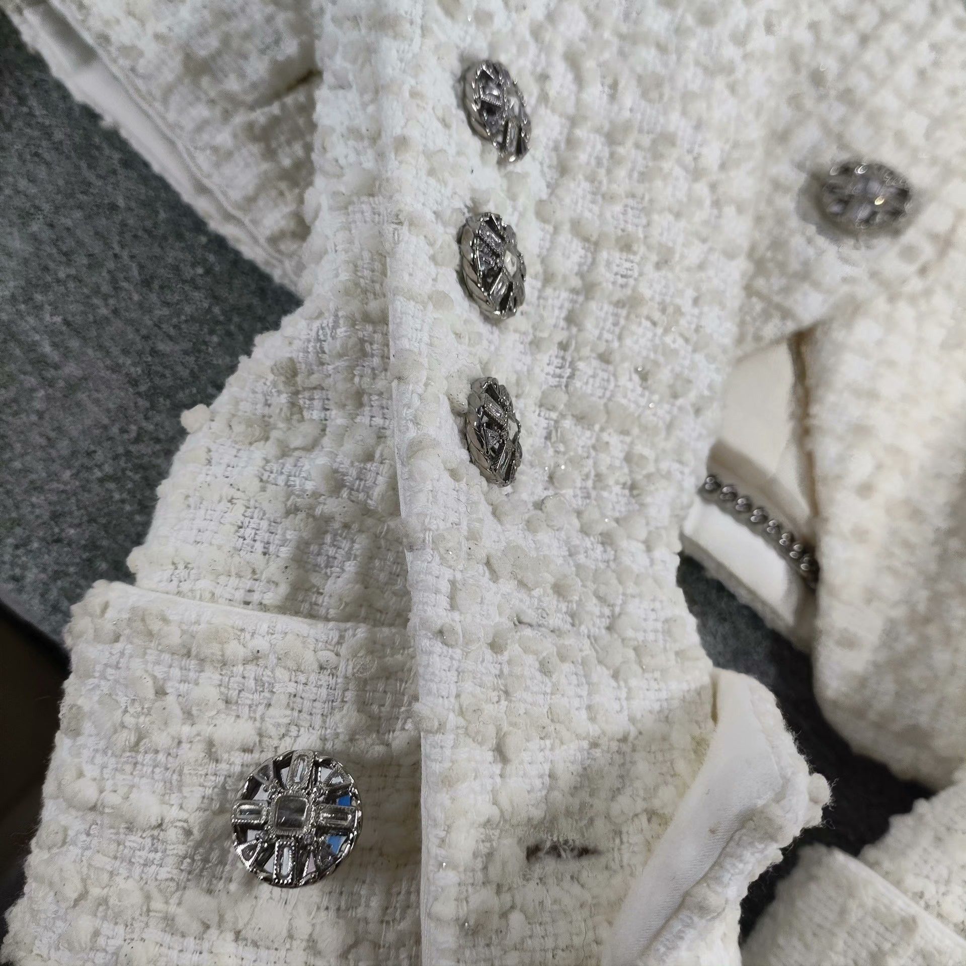 Chanel Chanel White Light Jacket 34 Men Size US XS / EU 42 / 0 - 8 Thumbnail