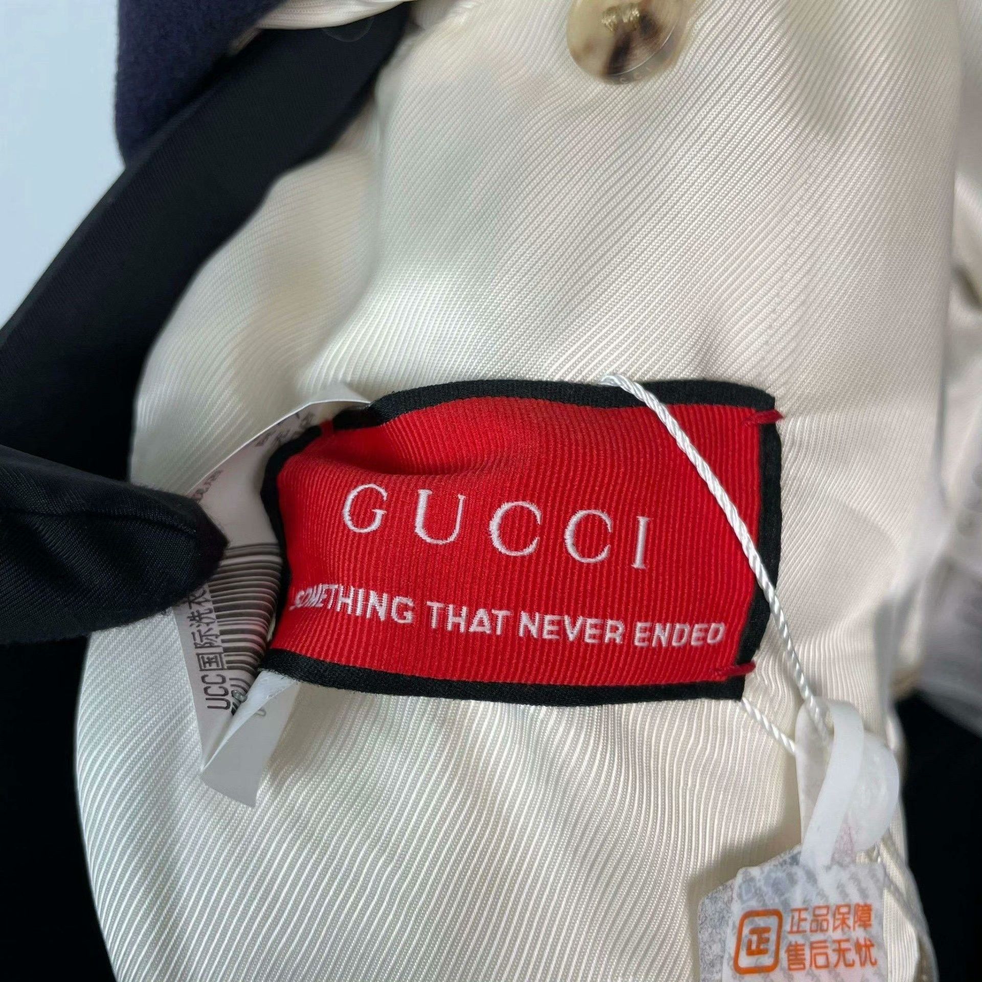 Gucci Gucci Coat M Women Size M / US 6-8 / IT 42-44 - 4 Thumbnail