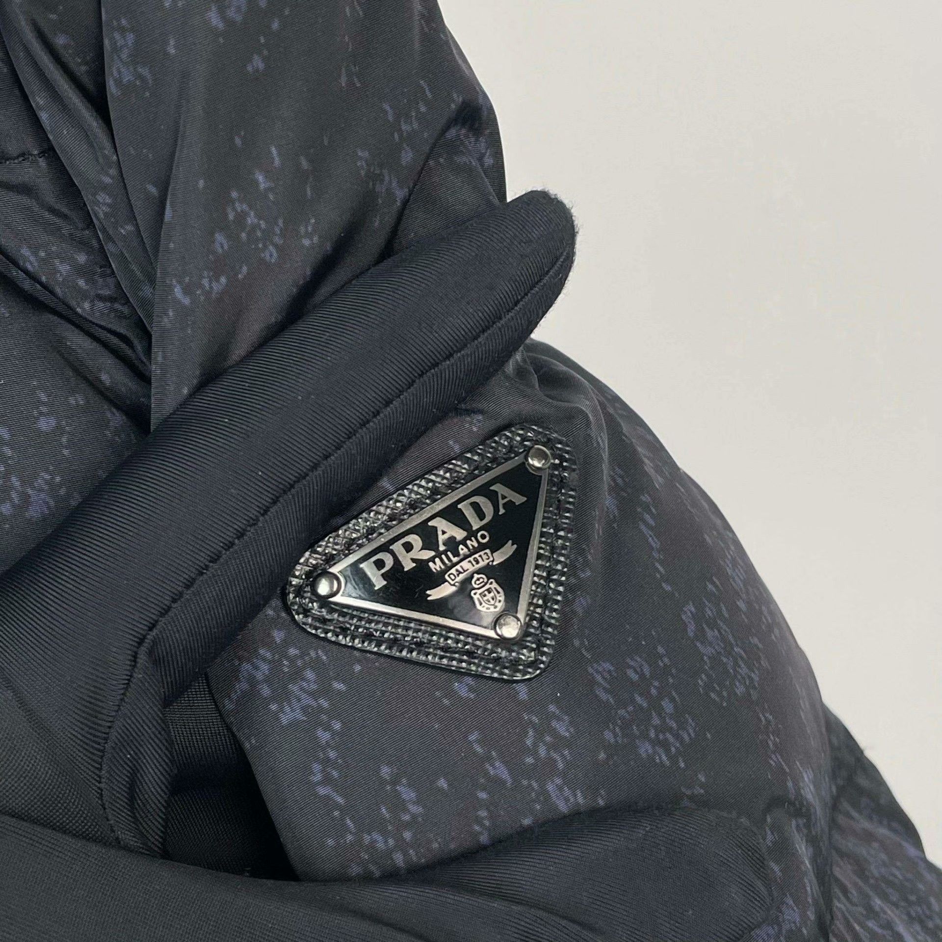 Prada Prada Down Black Heavy Coat M Men Size US M / EU 48-50 / 2 - 6 Thumbnail