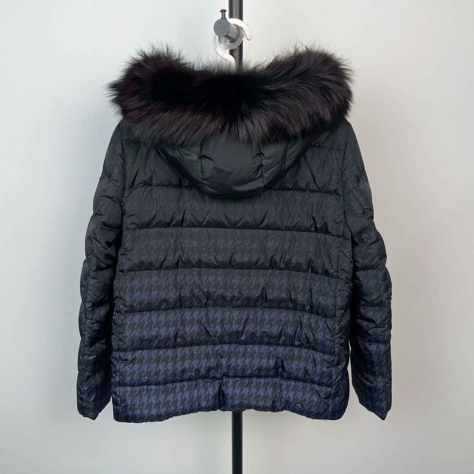 Prada Prada Down Black Heavy Coat M Men Size US M / EU 48-50 / 2 - 2 Thumbnail