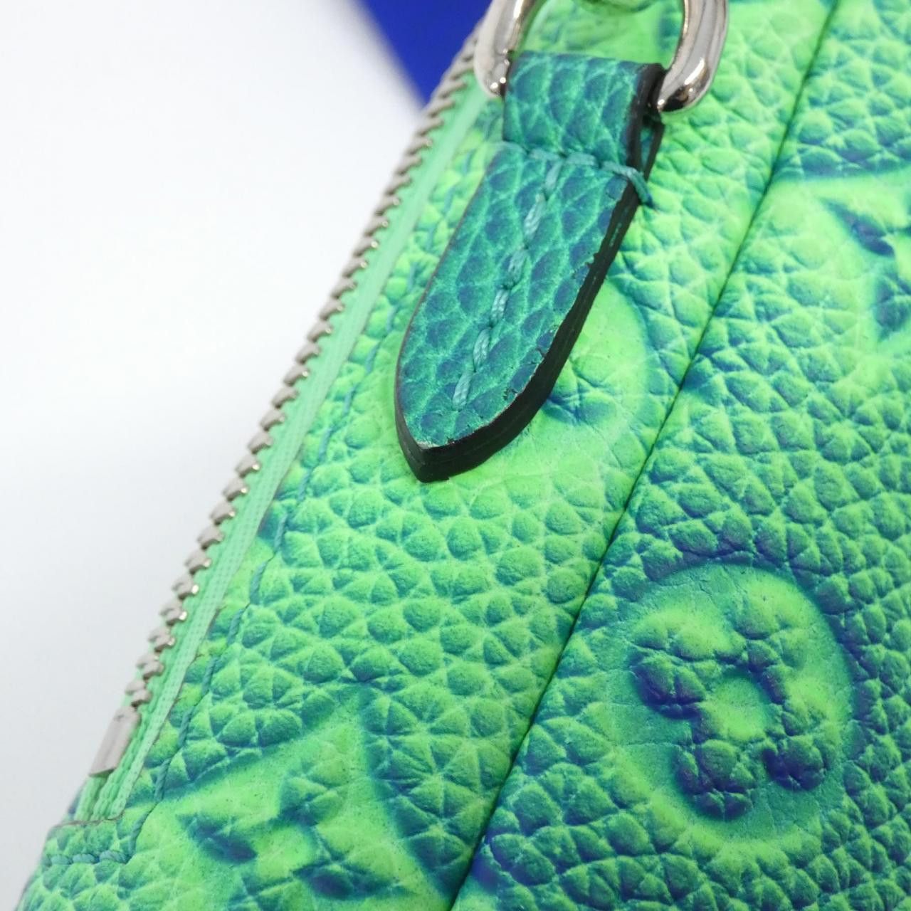 Louis Vuitton Louis Vuitton Louis Vuitton Taurillon Illusion Double Phone Pouch Shoulder Bag Leather Shoulder Bag M81223 DUTY FREE for USA Size ONE SIZE - 6 Thumbnail