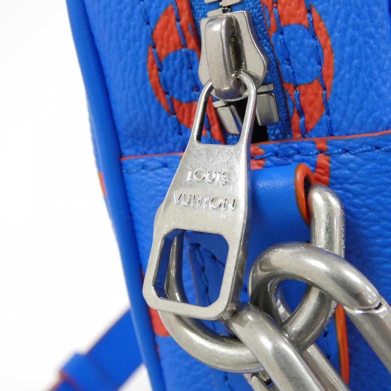 Louis Vuitton Louis Vuitton Louis Vuitton Danube Monogram Glow Coated Canvas Shoulder Bag Textile Crossbody Bag M14685 DUTY FREE for USA Size ONE SIZE - 4 Thumbnail