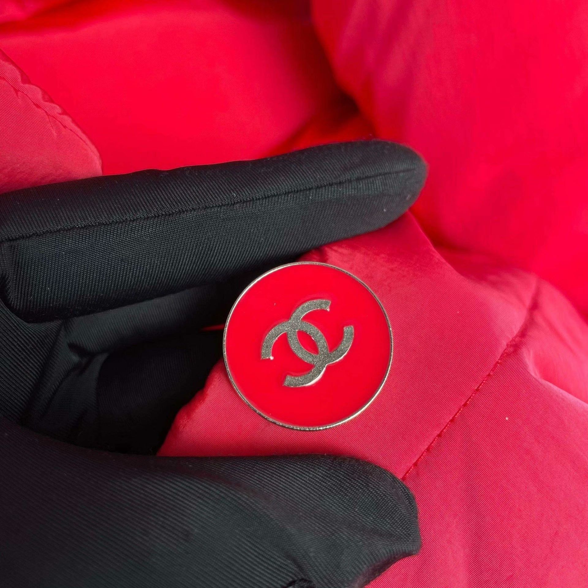 Chanel Chanel Down Red Down Jacket 34 Women Size XS / US 0-2 / IT 36-38 - 7 Thumbnail