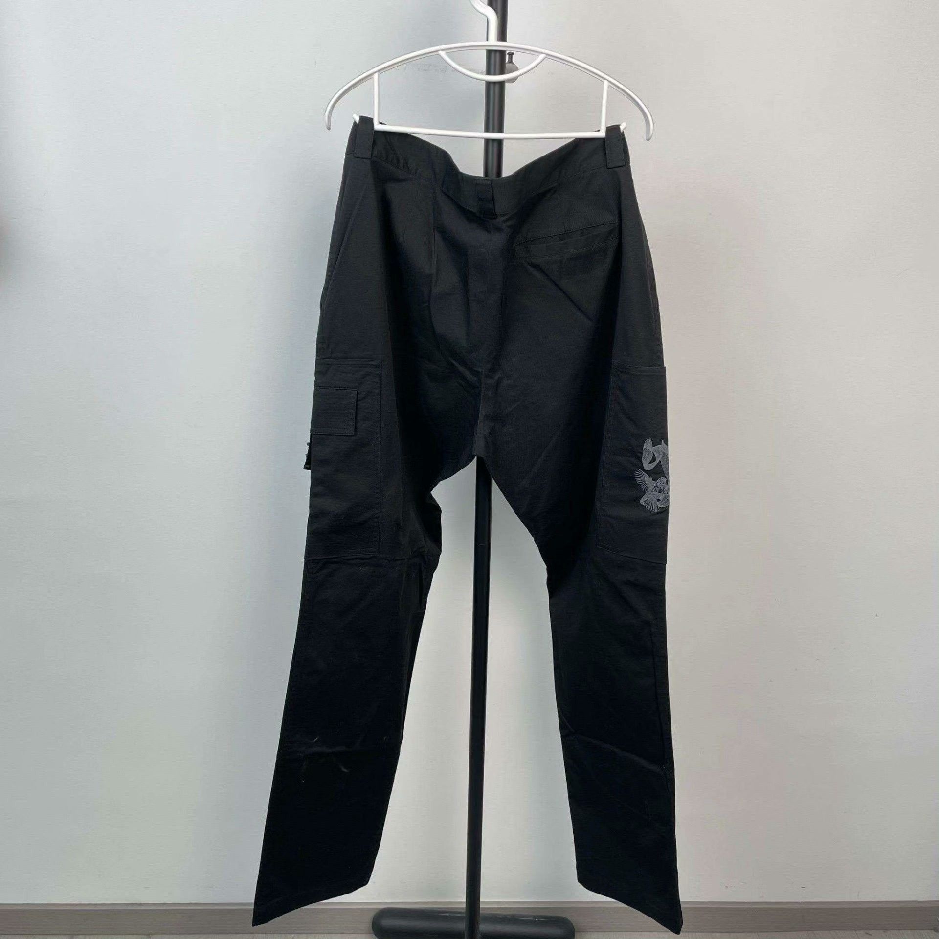Louis Vuitton Louis Vuitton Casual Cotton Black Casual Pants XS Men Size US 28 / EU 44 - 2 Thumbnail
