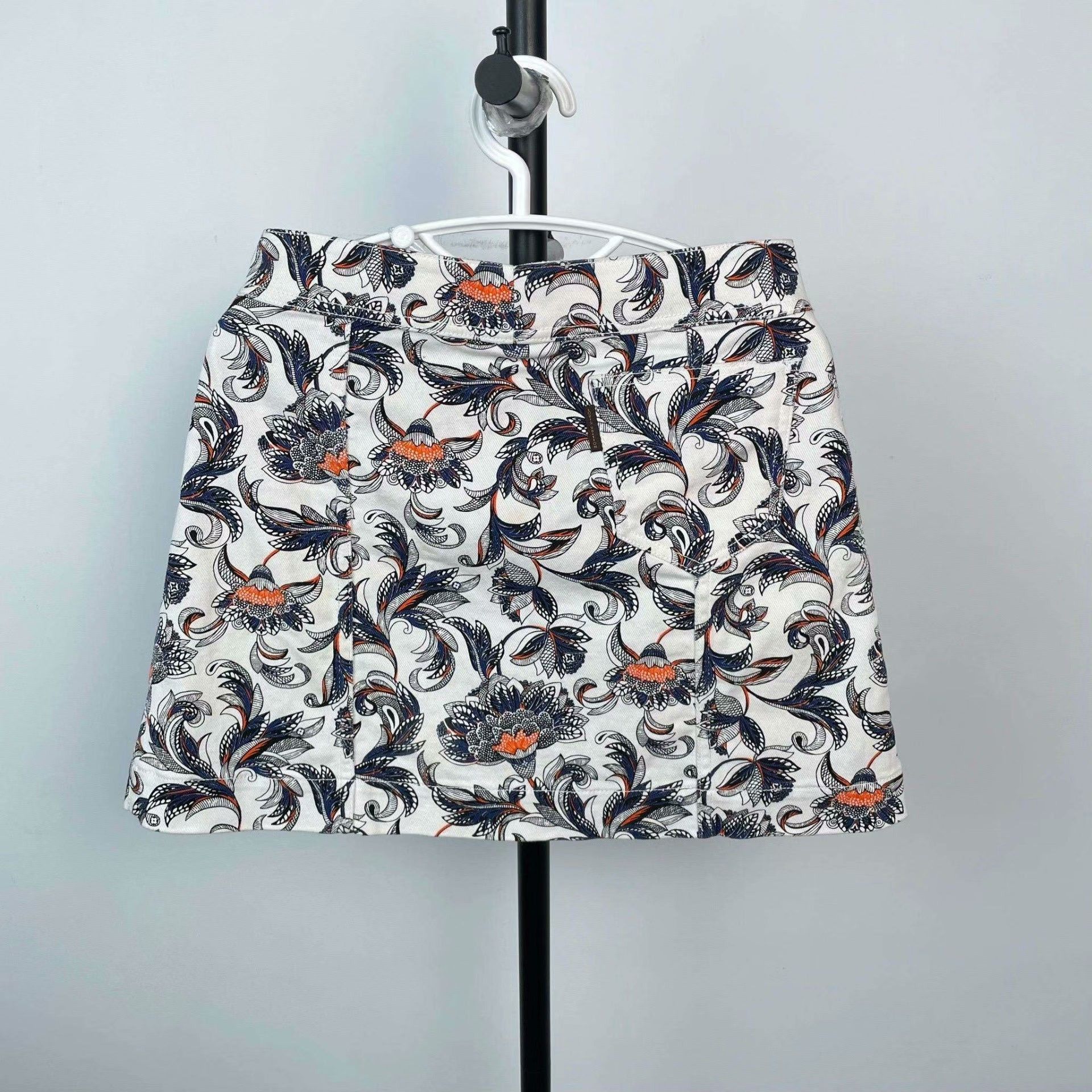 Louis Vuitton Louis Vuitton Multi Skirt 38 Women Size 38" / US 16 / IT 52 - 2 Thumbnail