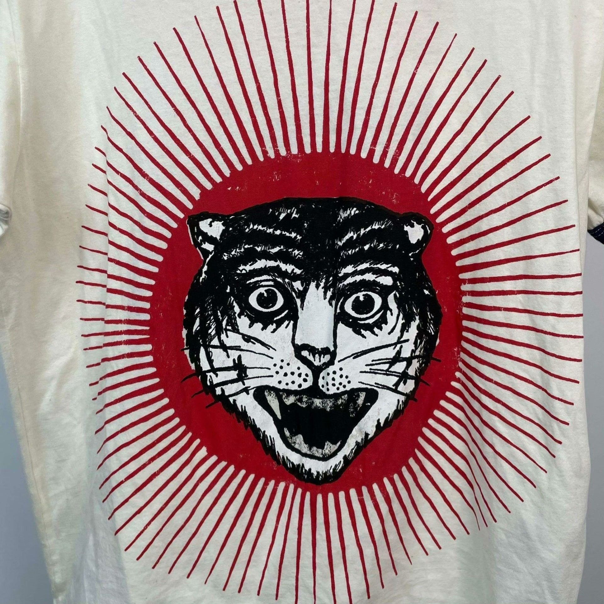 Gucci Gucci Tiger T-Shirt XS Women Size XS / US 0-2 / IT 36-38 - 3 Thumbnail