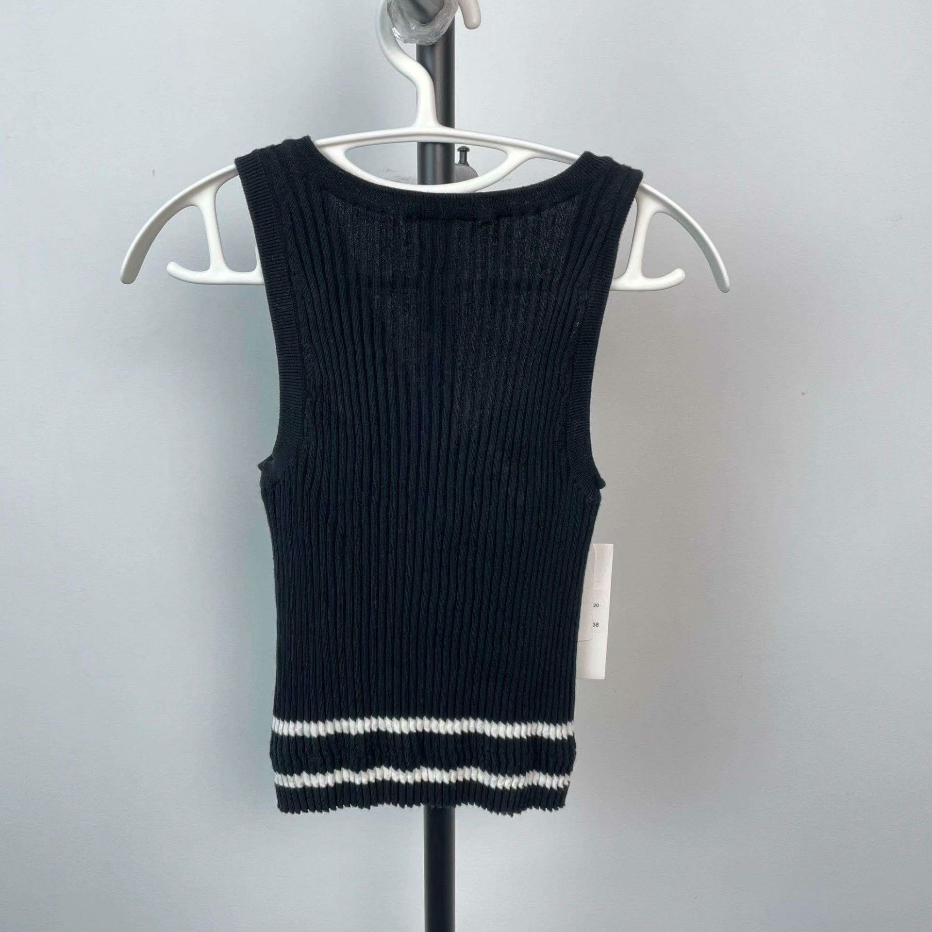 Chanel Chanel Knit Black Sweater 38 Women Size S / US 4 / IT 40 - 2 Thumbnail