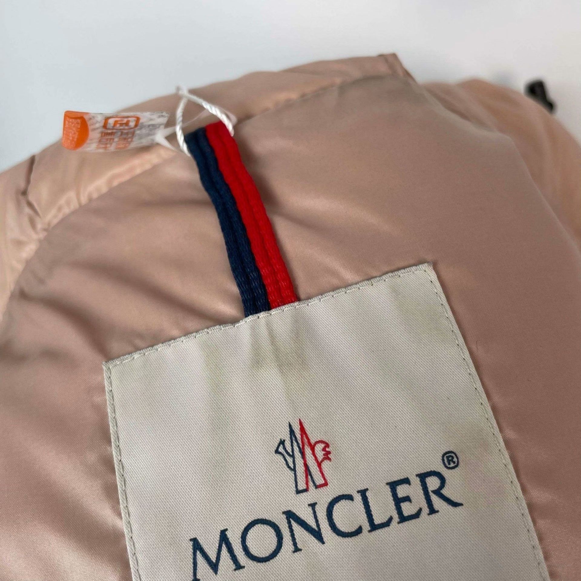 Moncler Moncler Down Cropped Down Jacket XS Women Size XS / US 0-2 / IT 36-38 - 4 Thumbnail