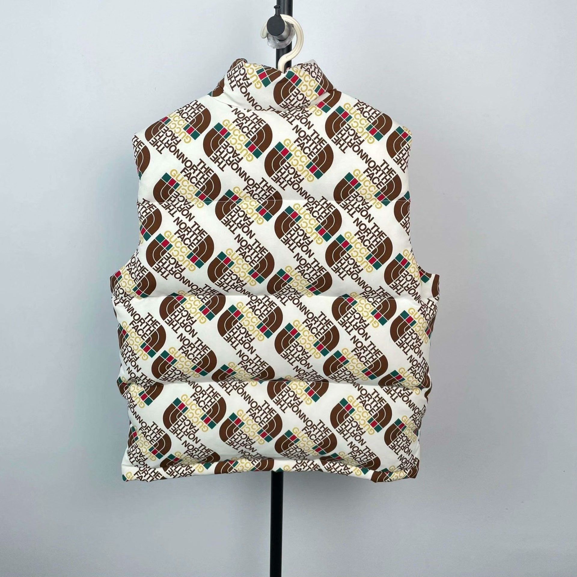 Gucci Gucci Down Multi Down Jacket M Women Size M / US 6-8 / IT 42-44 - 2 Thumbnail
