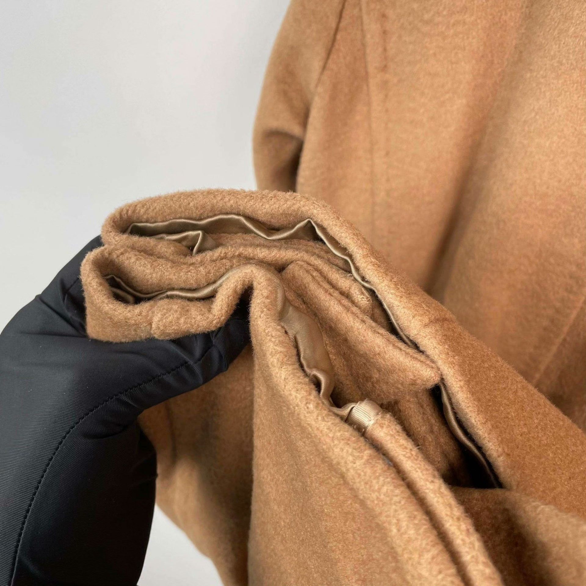 Max Mara Max Mara Brown Coat M Women Size M / US 6-8 / IT 42-44 - 9 Thumbnail