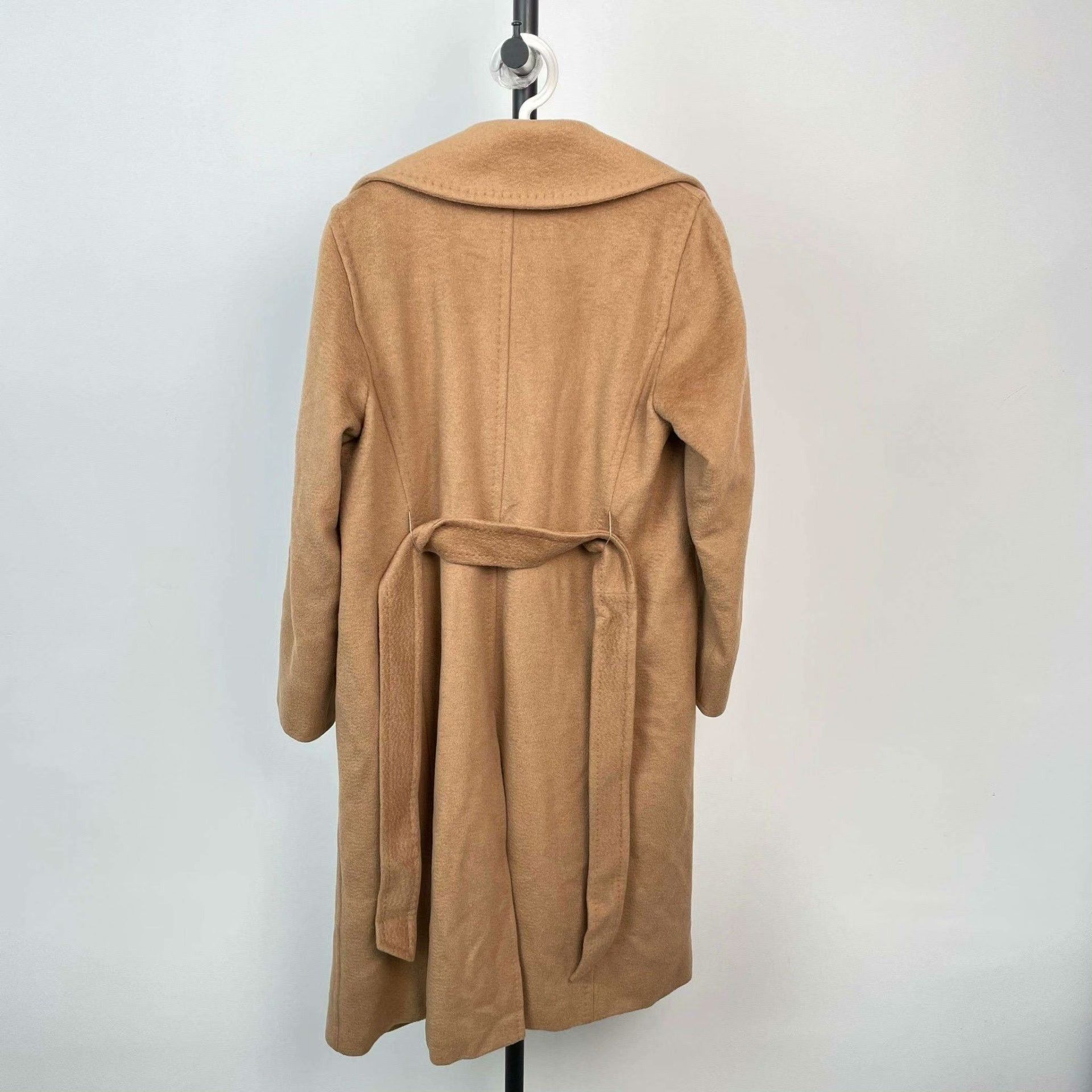 Max Mara Max Mara Brown Coat M Women Size M / US 6-8 / IT 42-44 - 2 Thumbnail