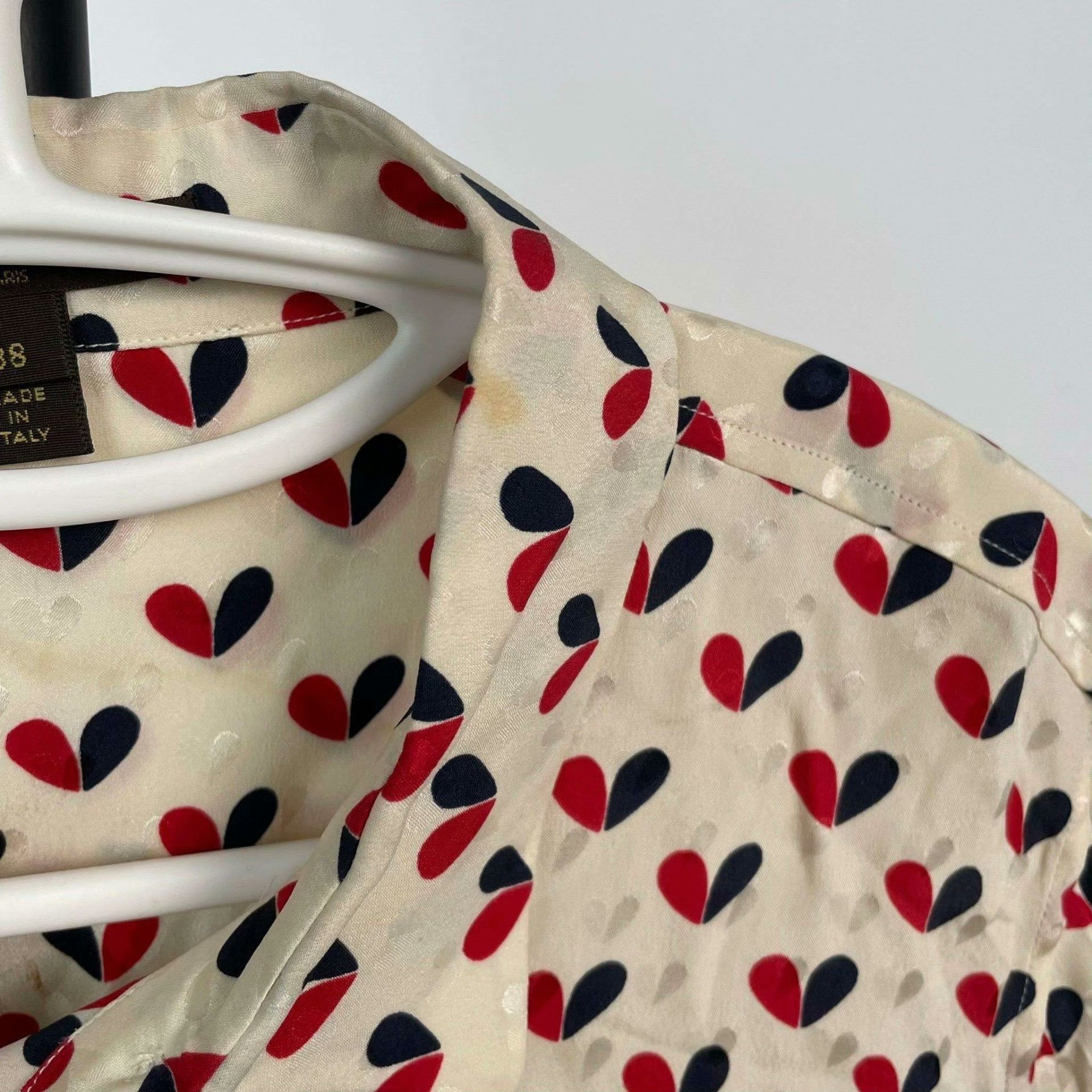 Louis Vuitton Louis Vuitton Silk Printed Red Shirt 38 Men Size US S / EU 44-46 / 1 - 6 Thumbnail