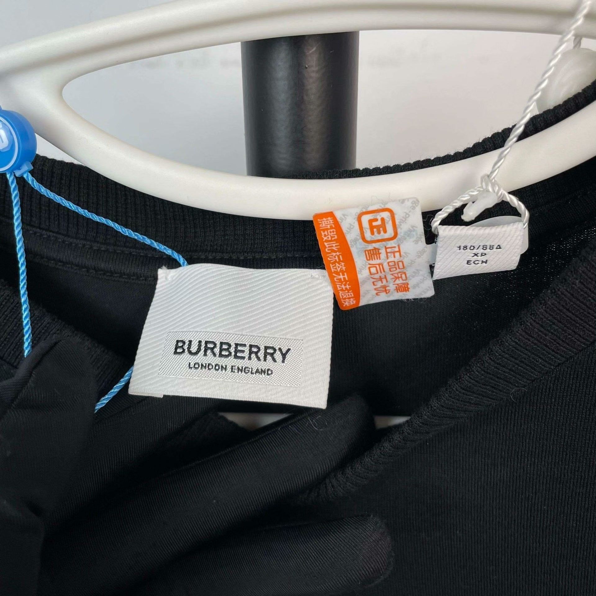Burberry Burberry Retro T-Shirt XS Men Size US XS / EU 42 / 0 - 4 Thumbnail