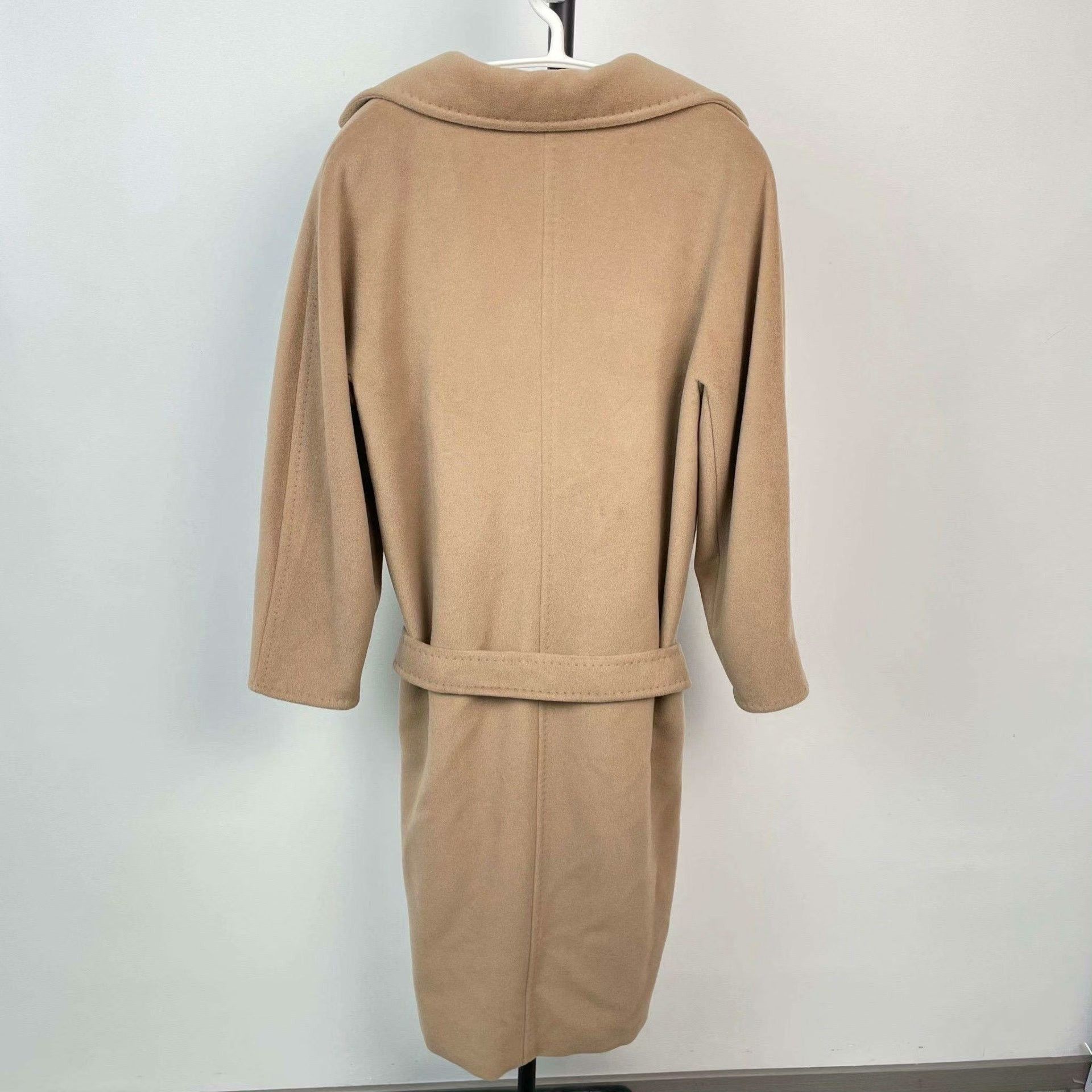 Max Mara Max Mara Coat S Women Size S / US 4 / IT 40 - 2 Thumbnail