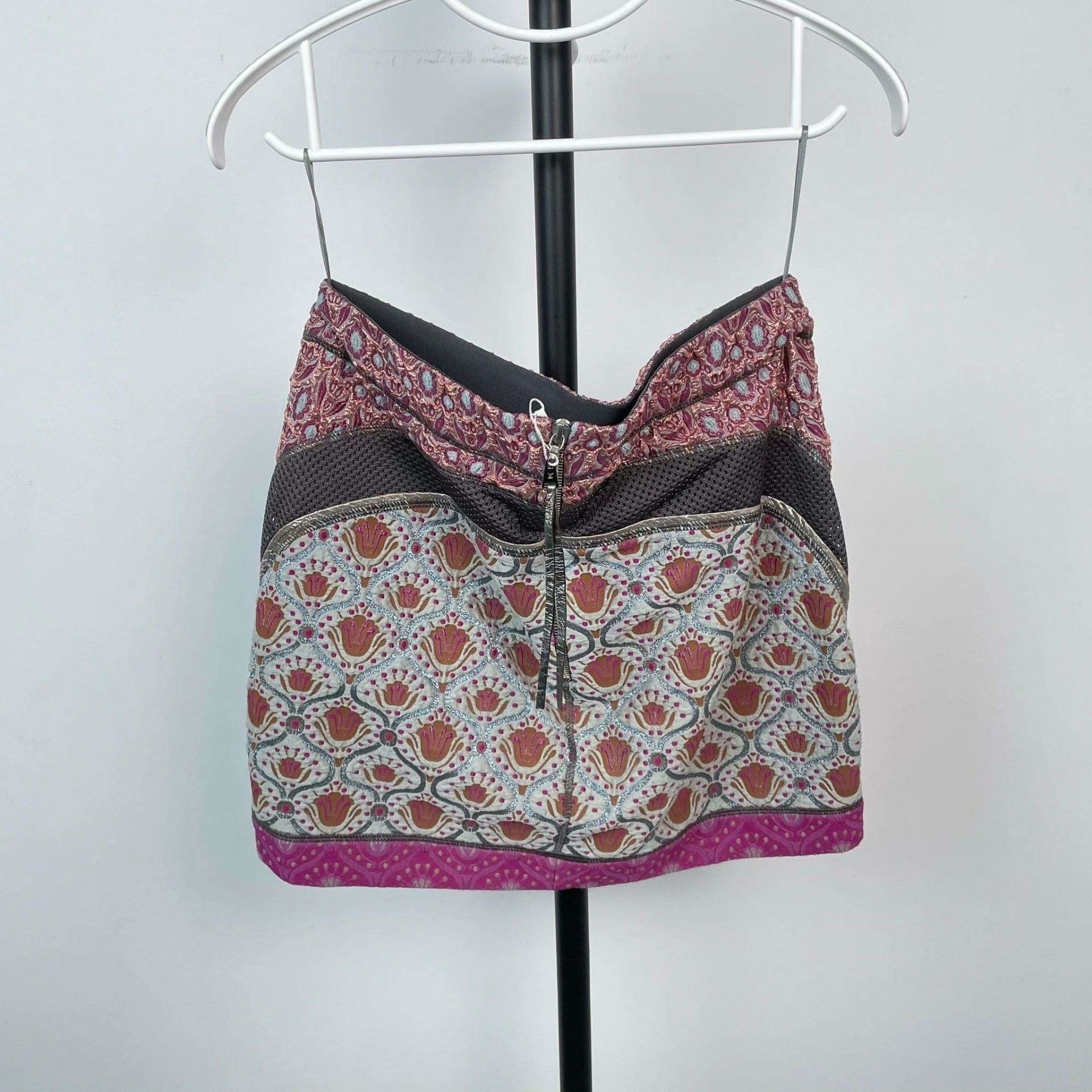 Louis Vuitton Louis Vuitton Embroidered Pants 38 Women Size 38" / US 16 / IT 52 - 2 Thumbnail