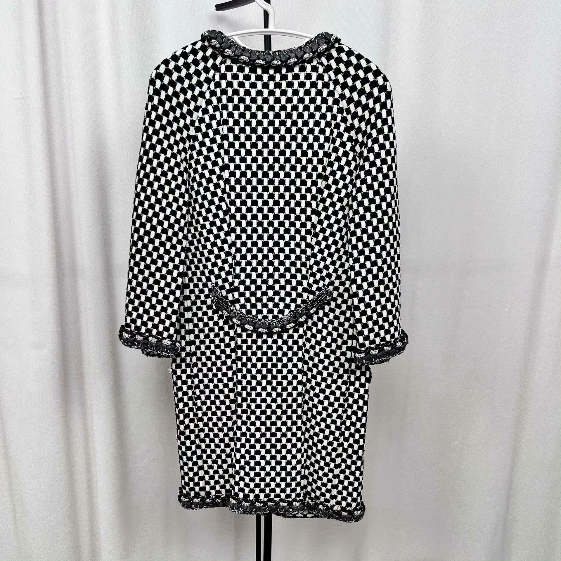 Chanel Chanel Plaid Cotton Black Sweater 36 Women Size S / US 4 / IT 40 - 2 Thumbnail