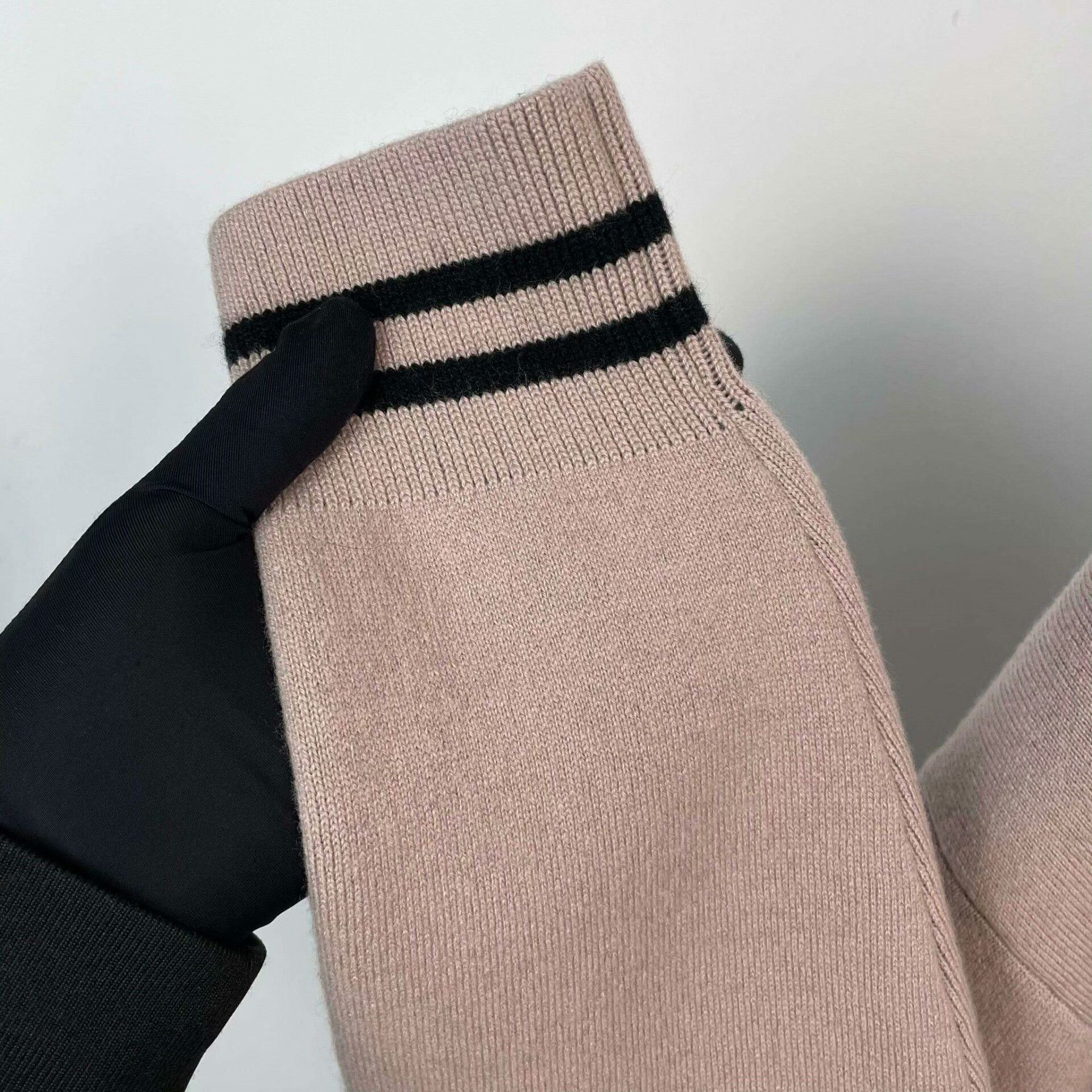 Dior Dior Pink Sweater S Women Size S / US 4 / IT 40 - 8 Thumbnail