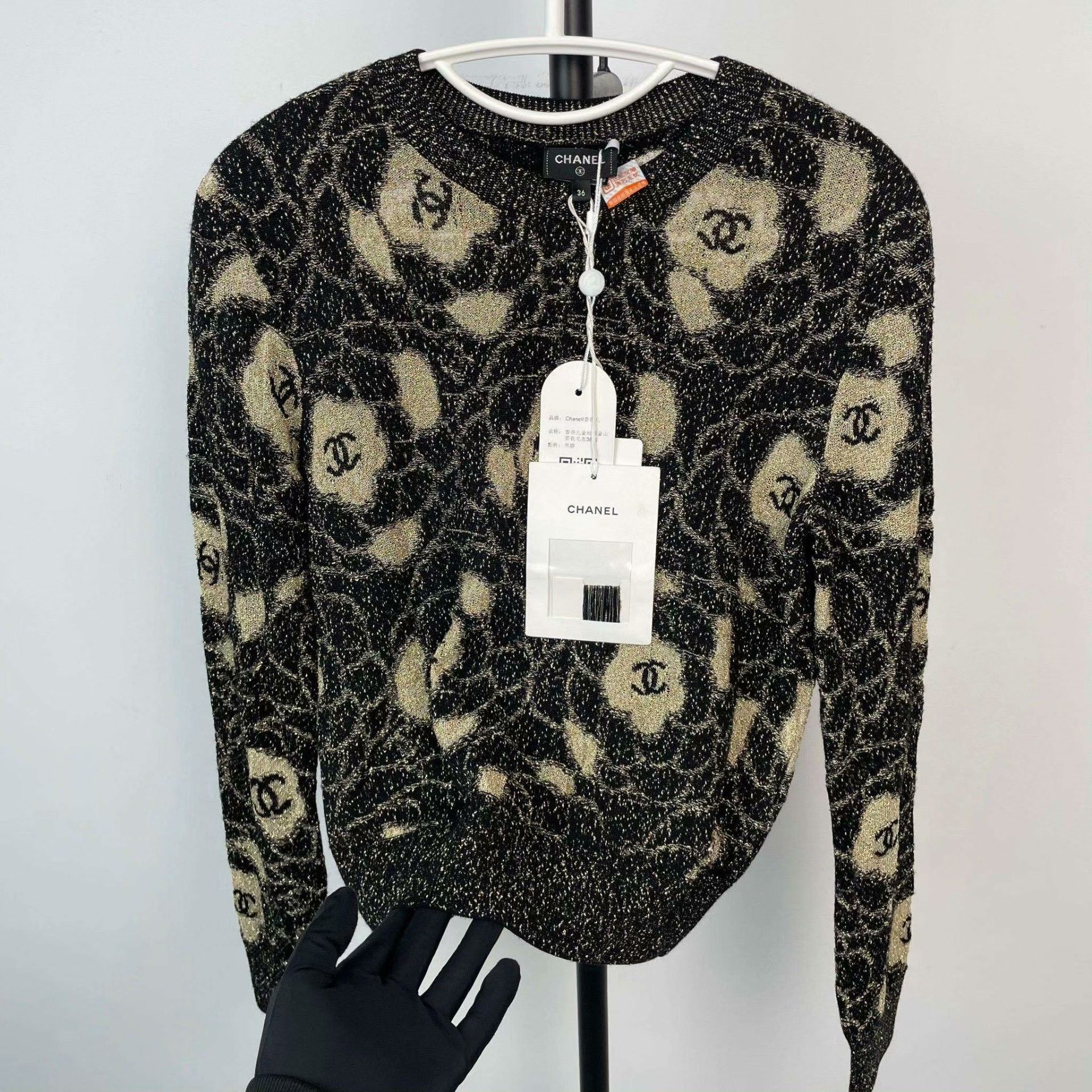 Chanel Chanel Black Sweater 38 Men Size US S / EU 44-46 / 1 - 4 Thumbnail