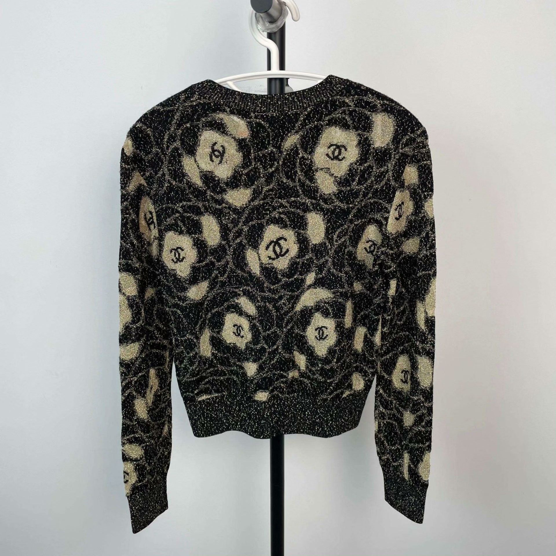 Chanel Chanel Black Sweater 38 Men Size US S / EU 44-46 / 1 - 2 Thumbnail